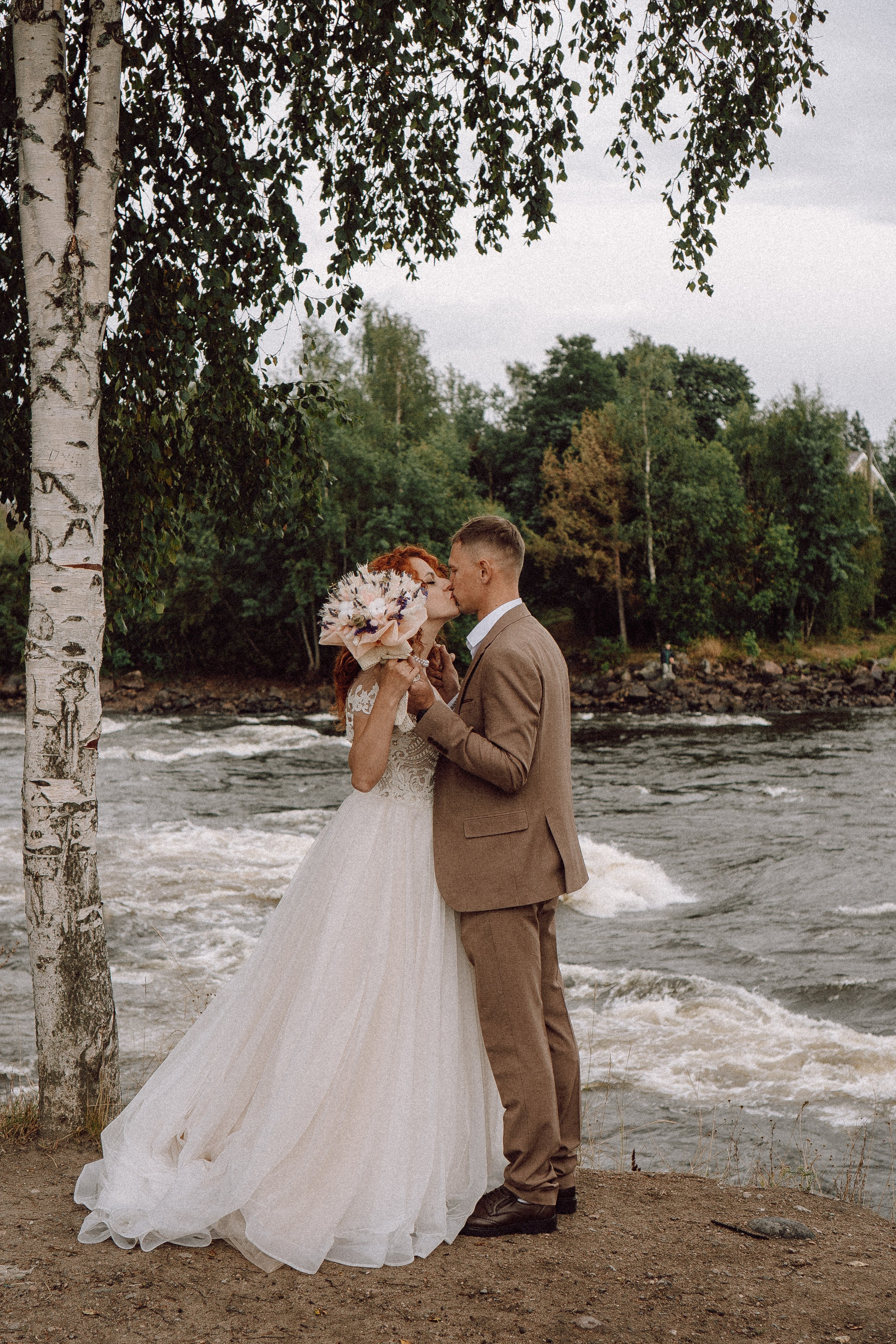 СВАДЕБНАЯ ФОТОСЕССИИЯ ПАРЫ В ГОРОДЕ ПРИОЗЕРСК В СОСНОВОМ ЛЕСУ И С ПИКАПОМ. Профессиональный фотограф, Санкт-Петербург — Виктория Богомолова