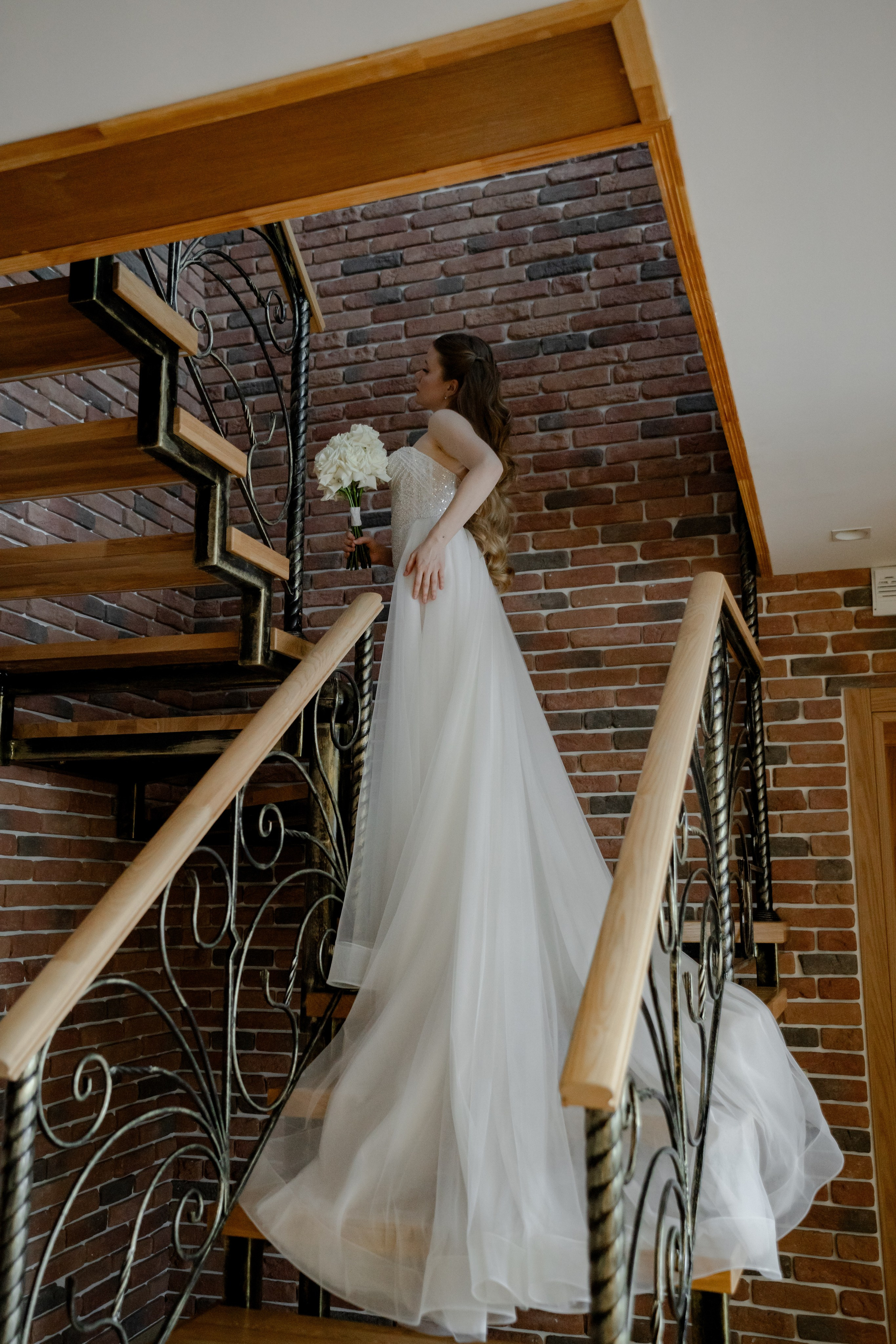 СВАДЕБНАЯ СЬЕМКА СБОРОВ В ОТЕЛЕ И ВЫЕЗД НА ЦЕРЕМОНИЮ (СНЯТО В СИБИРЕ В НИЖНЕВАРТОВСКЕ)М. Профессиональный фотограф, Санкт-Петербург — Виктория Богомолова