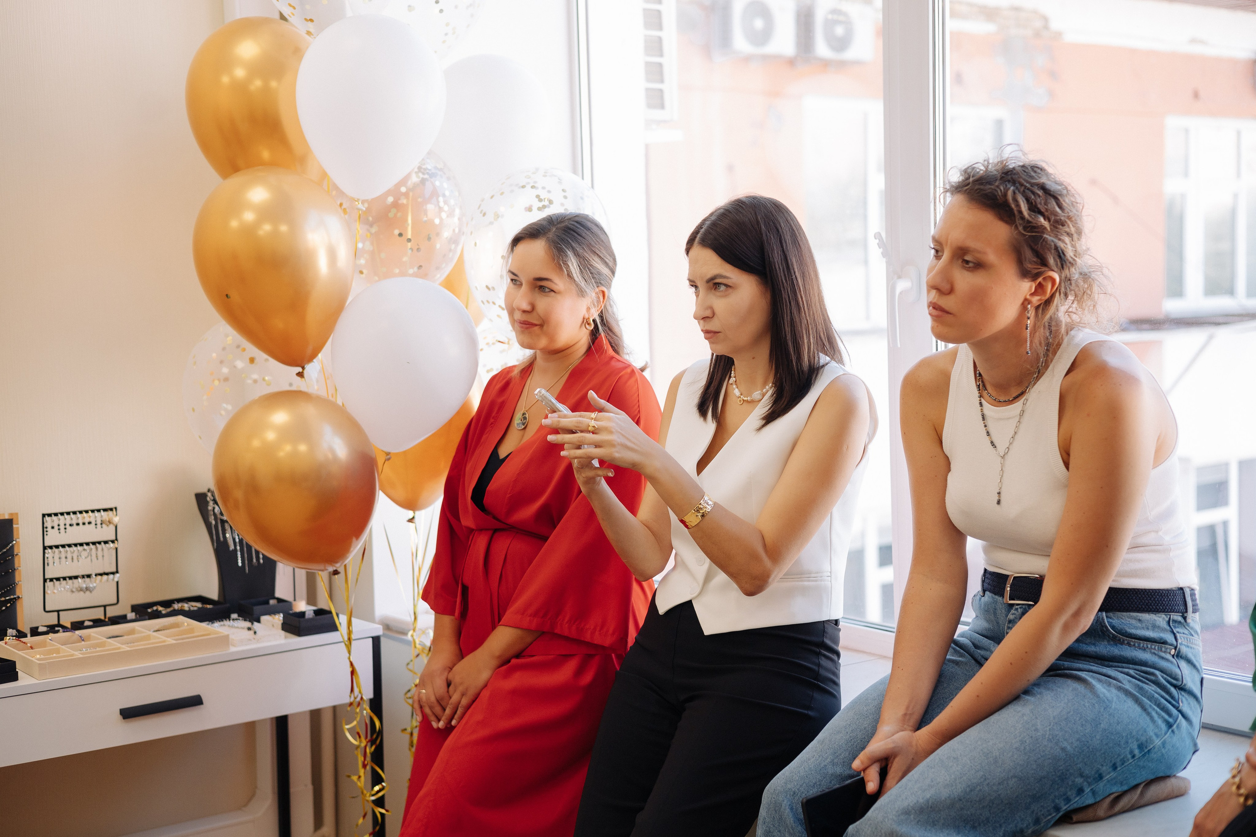 Song of Stones открытие шоурума Олеси Зверевой. Психолог, фотограф Мария Черницкая