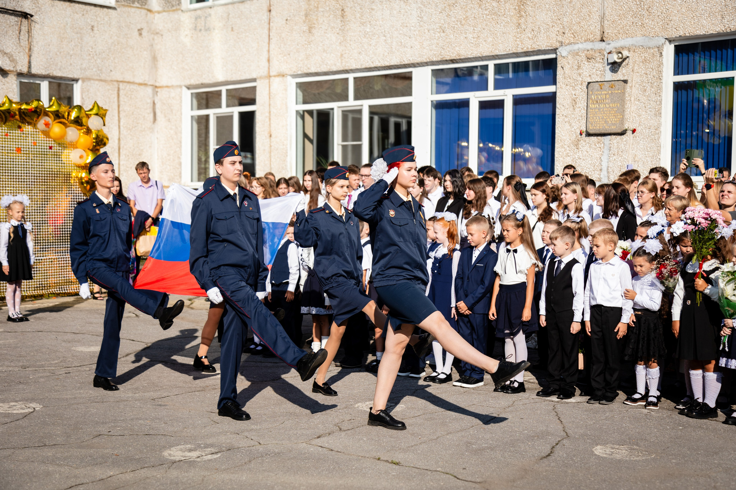 Гимназия № 50. Детский фотограф видеограф в Хабаровске Михаил Орлов
