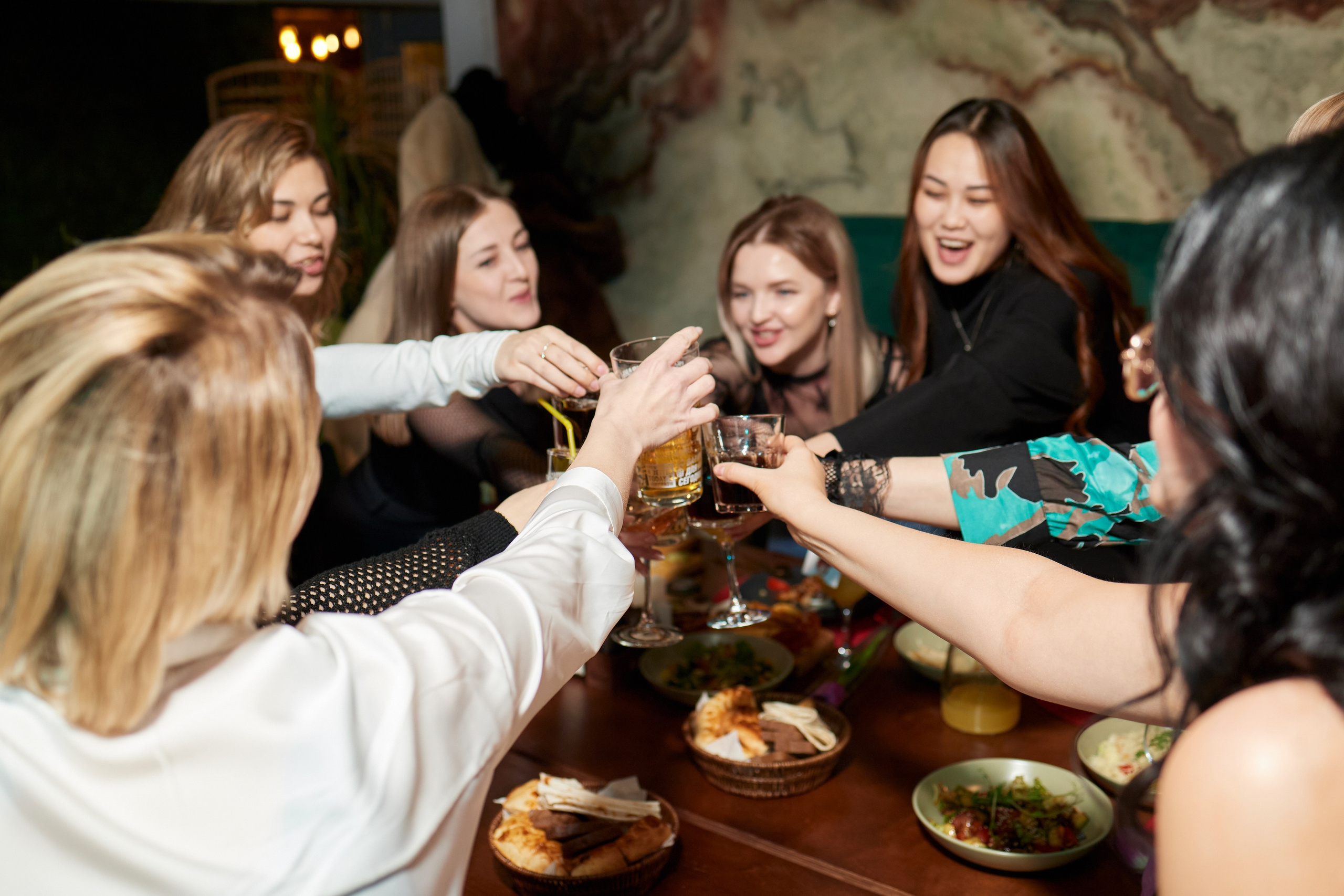 MAXIM & DAMIR | FOREST BAR | 8 МАРТА!. Главная