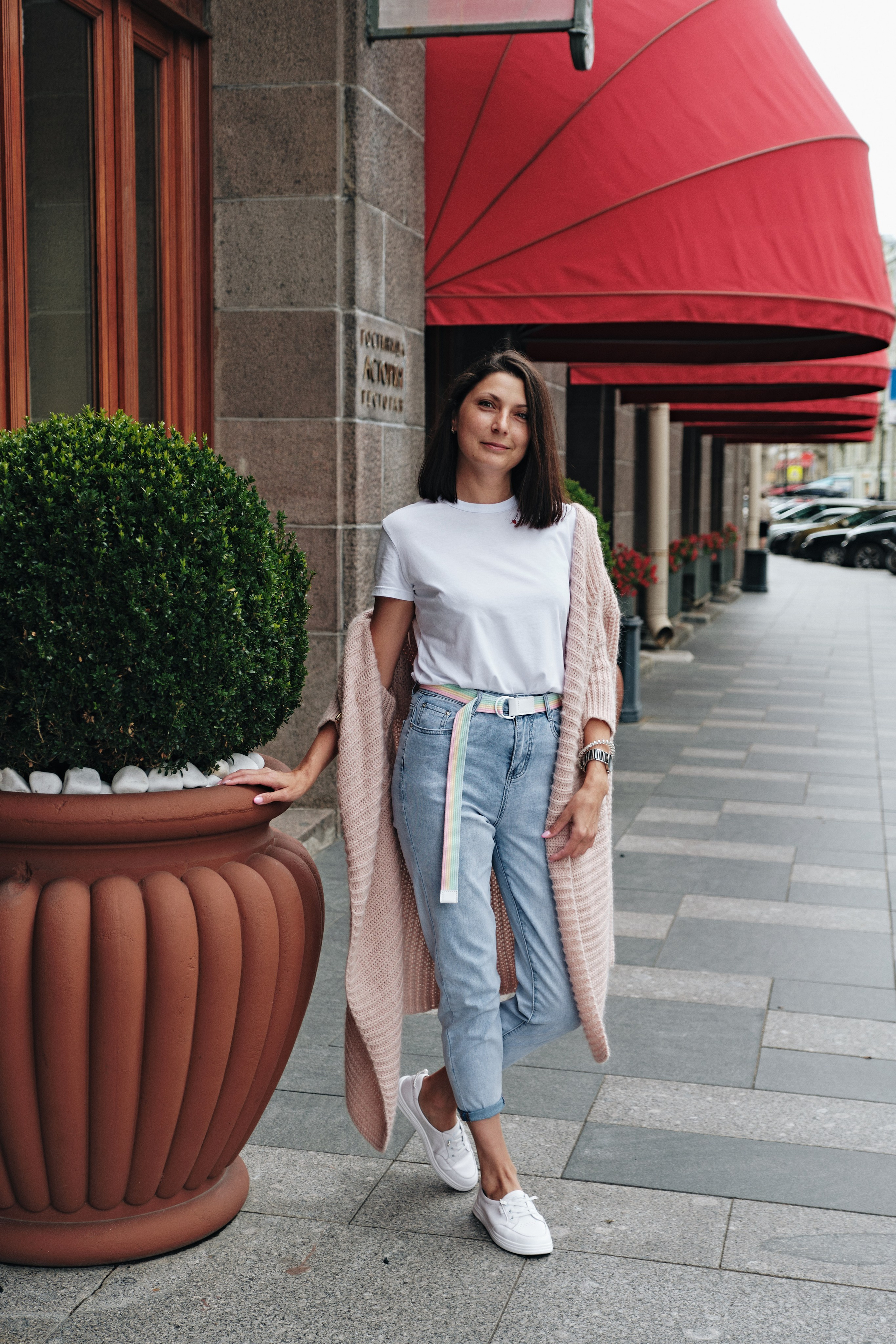 Уличная прогулка по СПб, портретный фотограф. Семейные и свадебные фотосессии в СПб, в студии, на улице, на природе