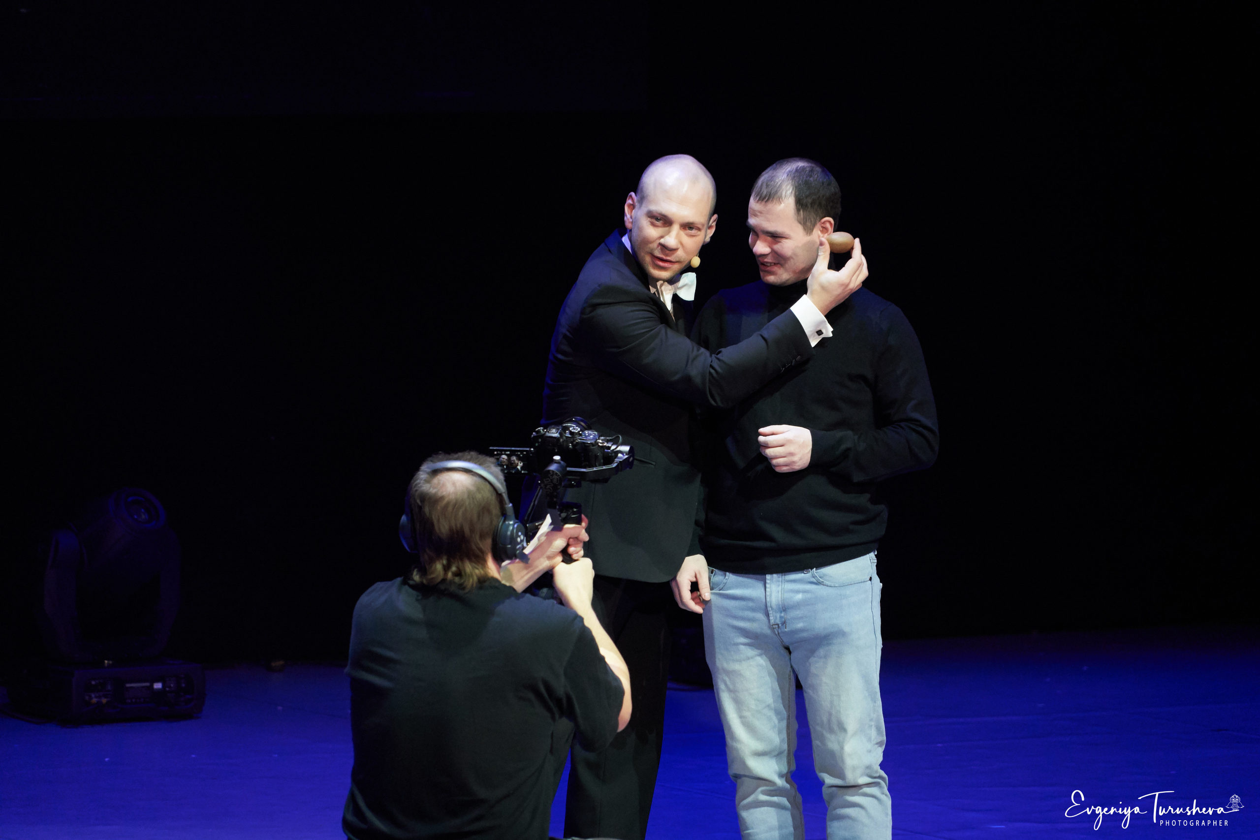 Иллюзионное шоу Артема Щукина в Планете КВН (январь 2020). Фотограф Евгения Турушева
