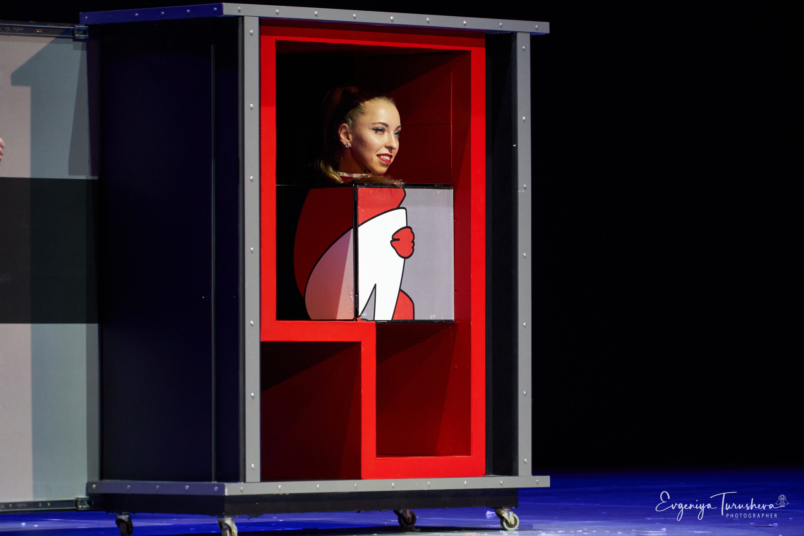 Иллюзионное шоу Артема Щукина в Планете КВН (январь 2020). Фотограф Евгения Турушева