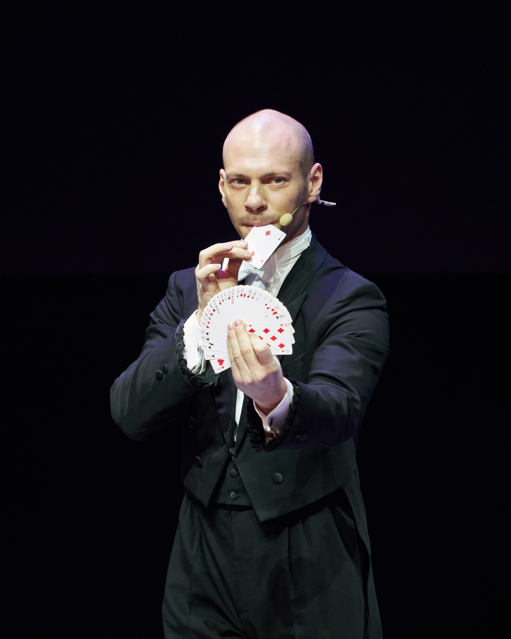 Карточные фокусы Артем Щукин