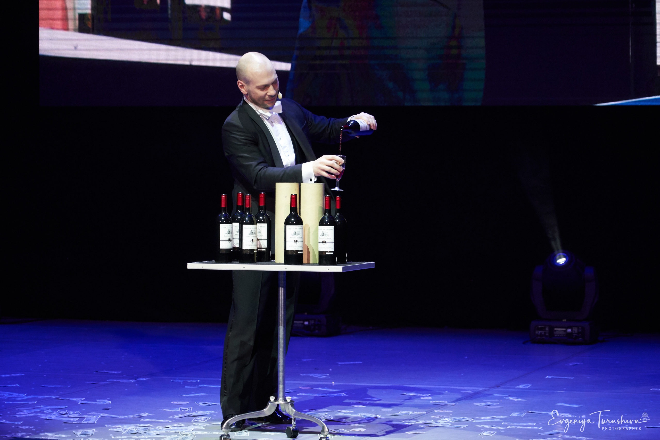 Иллюзионное шоу Артема Щукина в Планете КВН (январь 2020). Фотограф Евгения Турушева