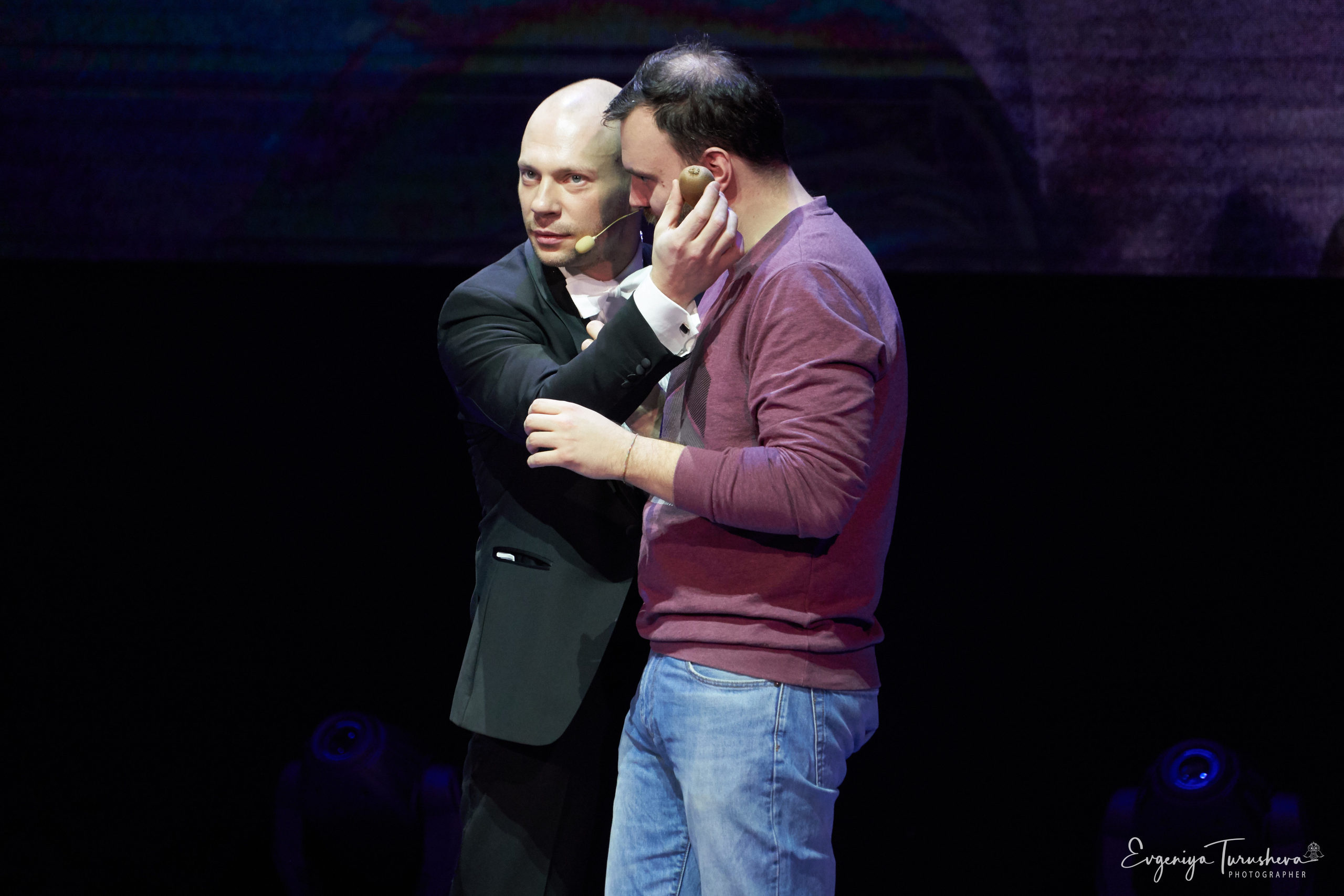Иллюзионное шоу Артема Щукина в Планете КВН (январь 2020). Фотограф Евгения Турушева