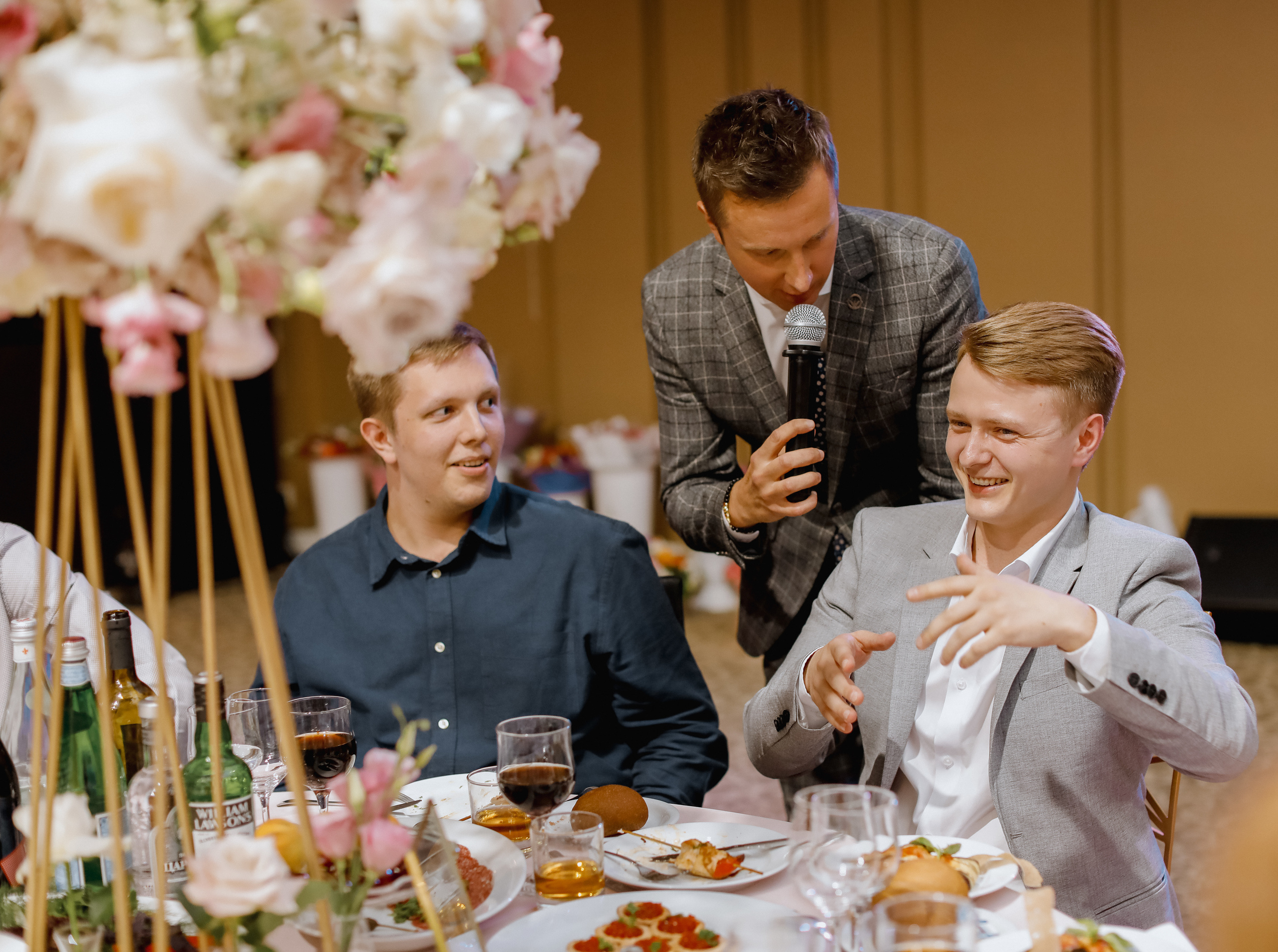 Кристина и Иван. Ведущий на свадьбу в Москве Зубков Алексей