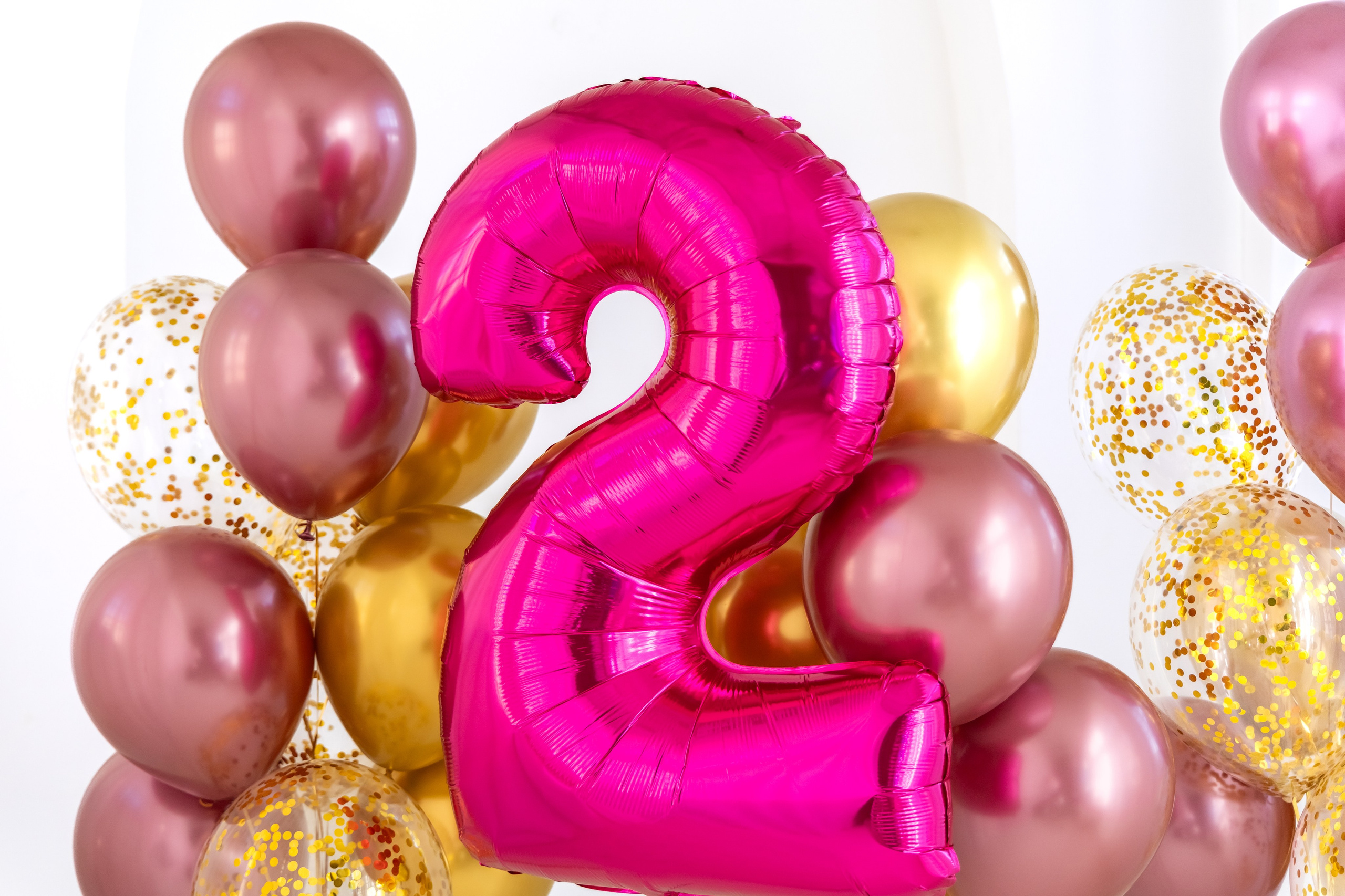 Детские цифры и композиции. Доставка воздушных шаров по Санкт-Петербургу и лен. области