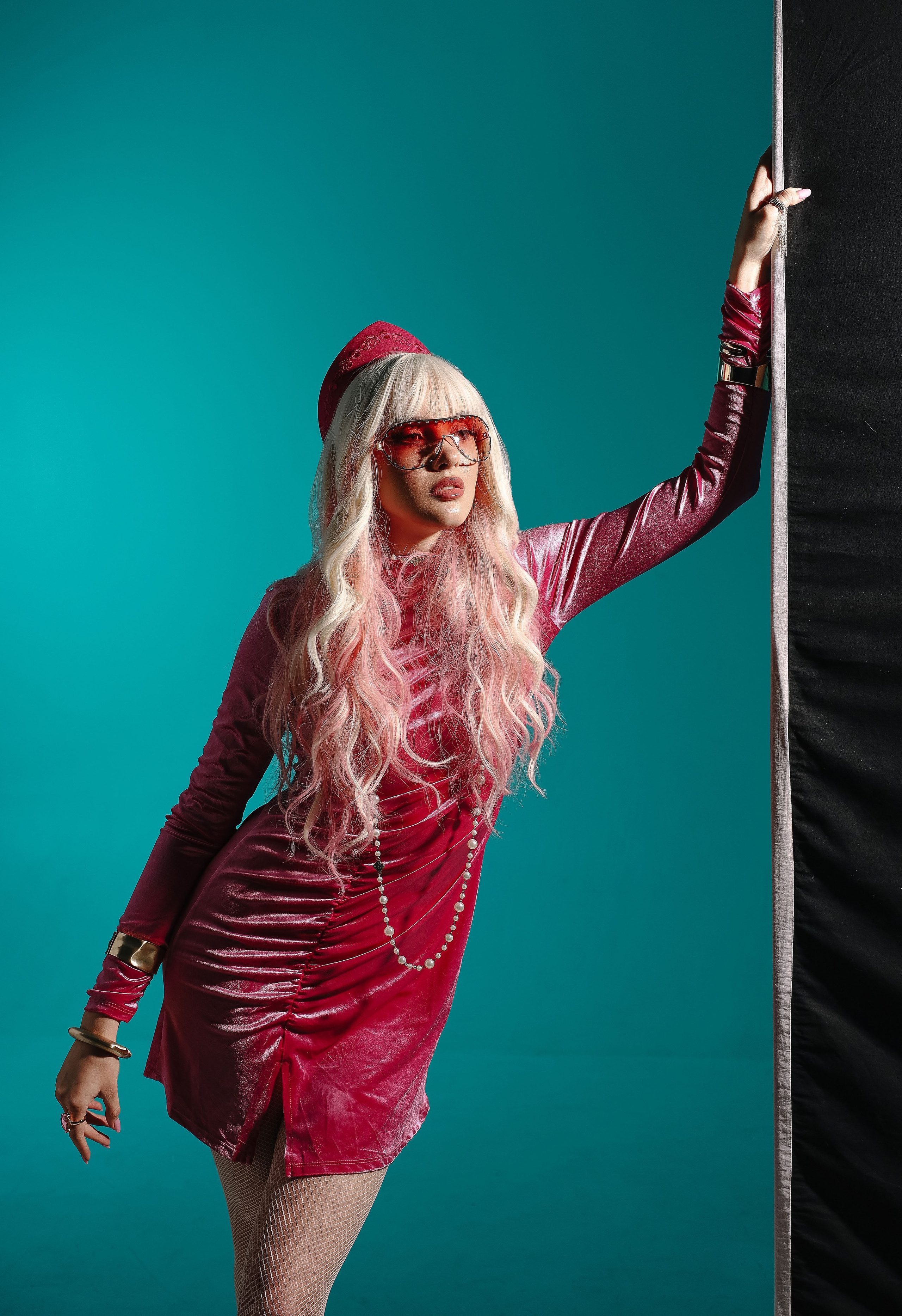 Woman. Главная