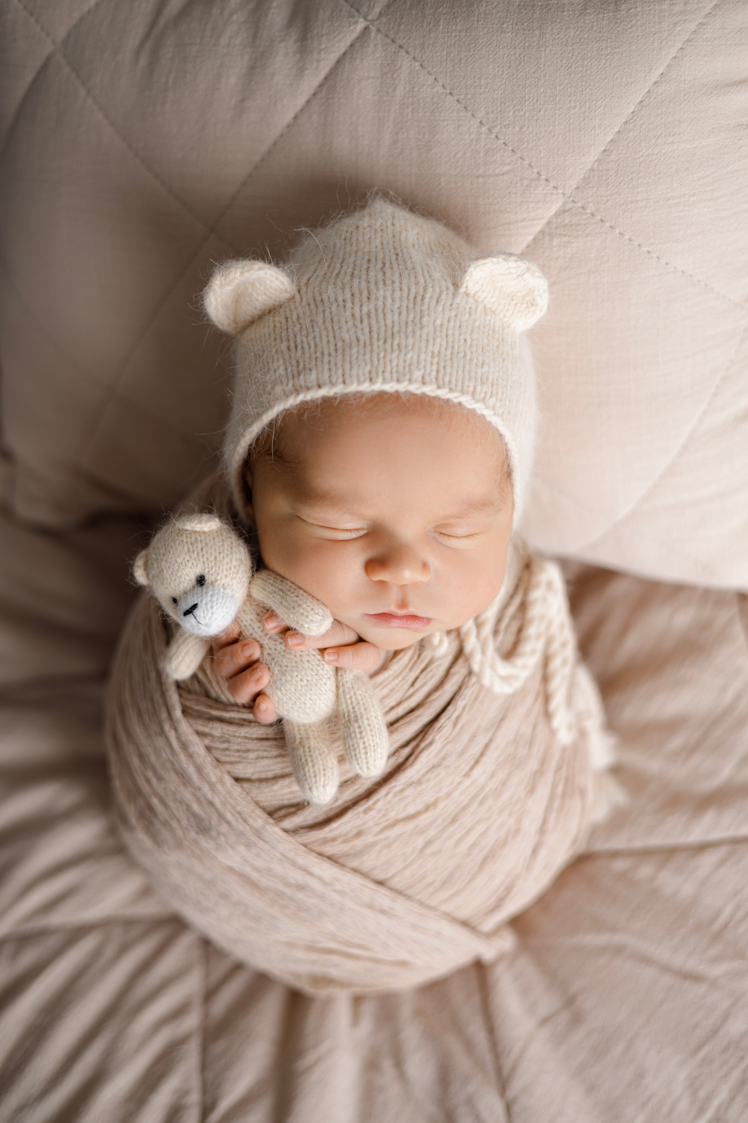 Григорий. Евгения Горбунова фотограф новорожденных в Новом Уренгое