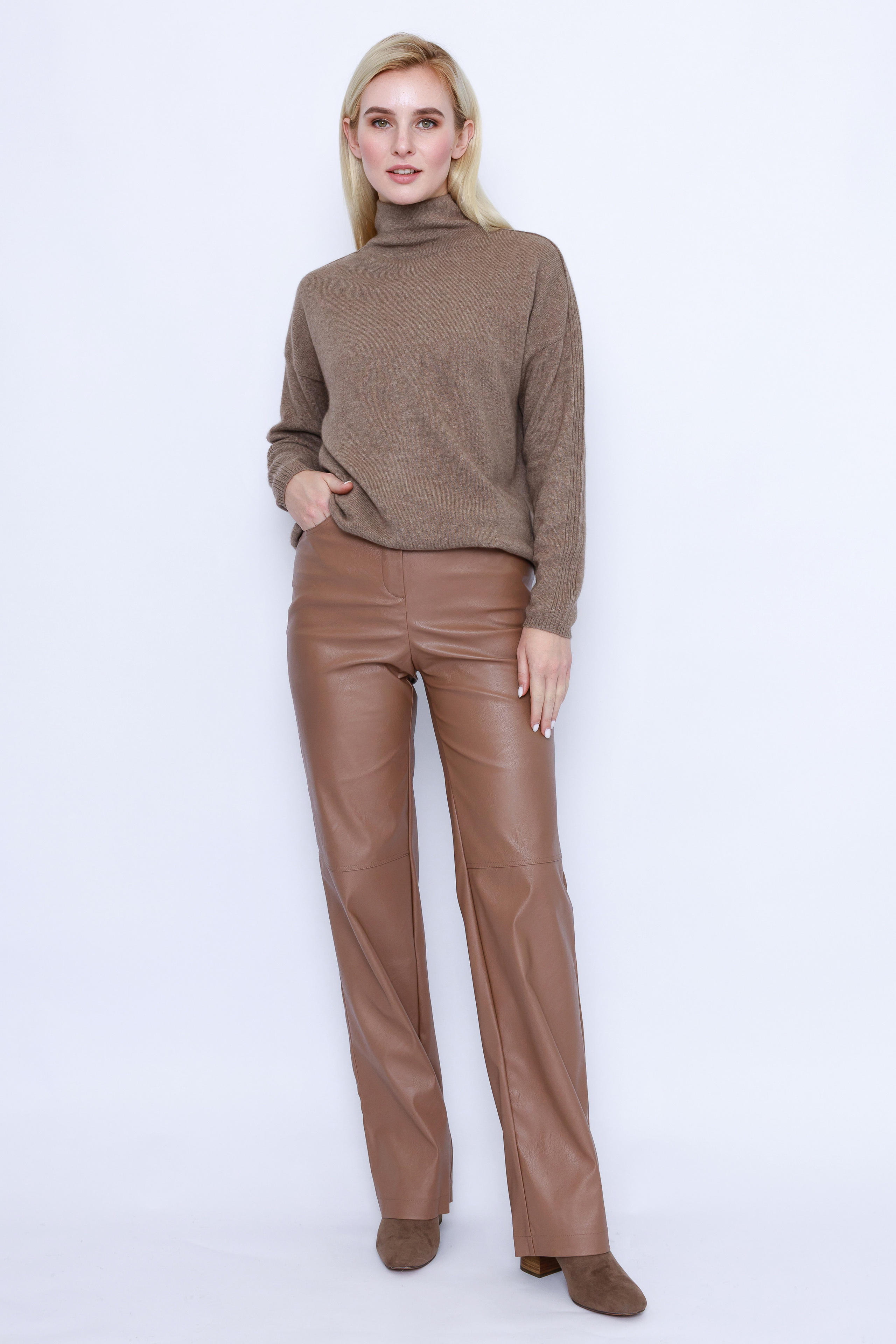 Съемка для KHAN Cashmere. Фотограф Виктория Плотницкая