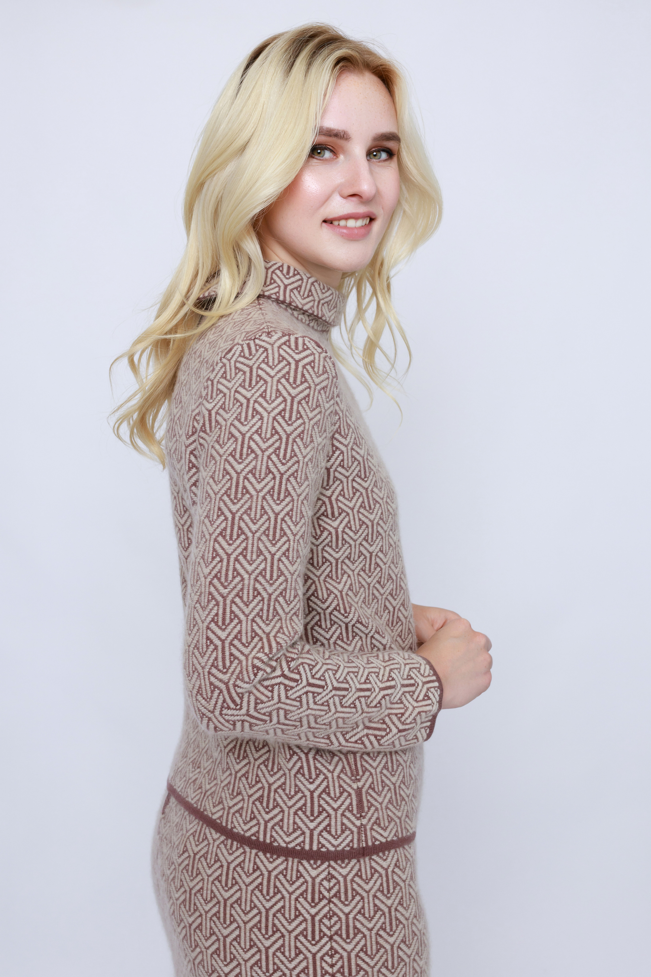 Съемка для KHAN Cashmere. Фотограф Виктория Плотницкая