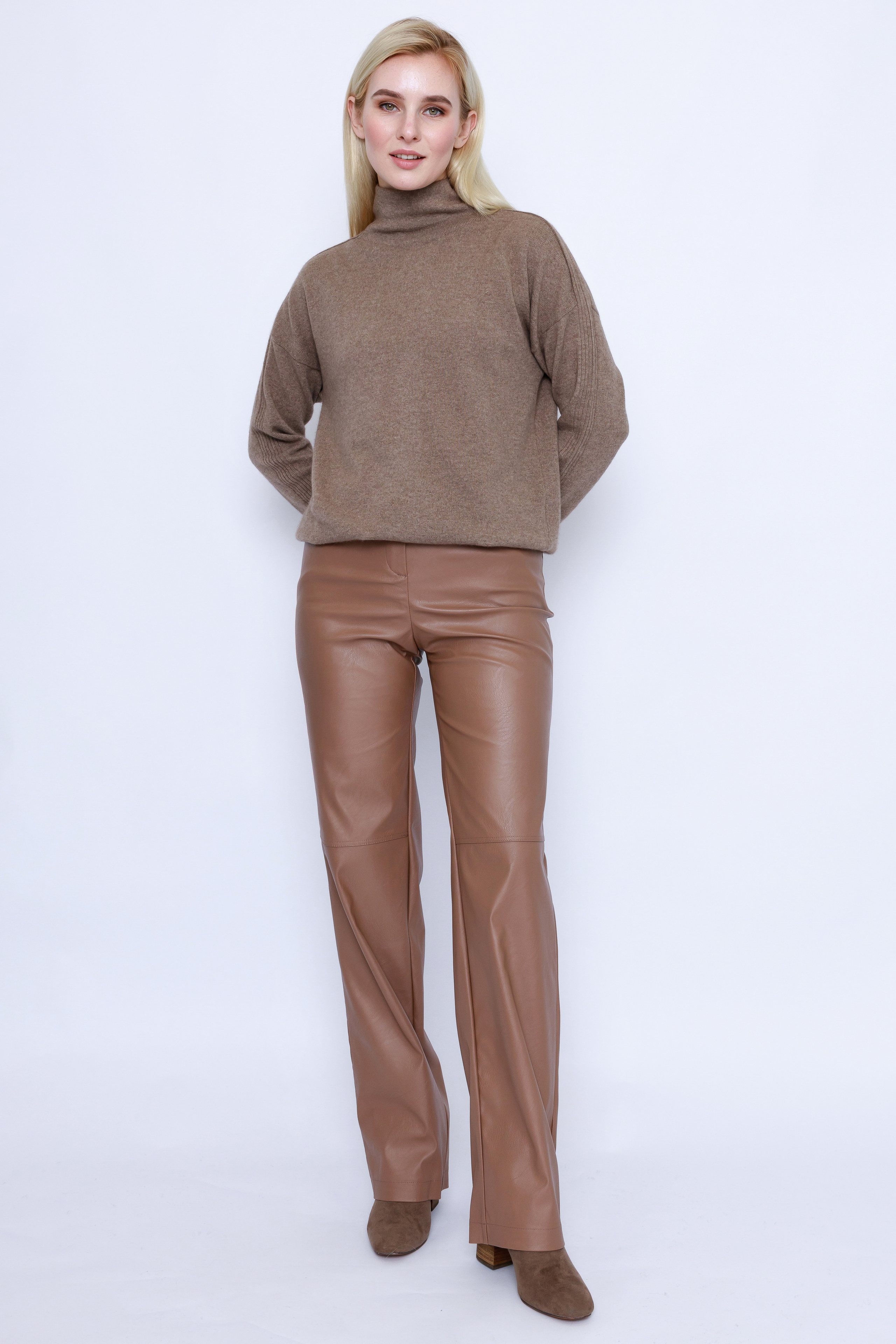 Съемка для KHAN Cashmere. Фотограф Виктория Плотницкая