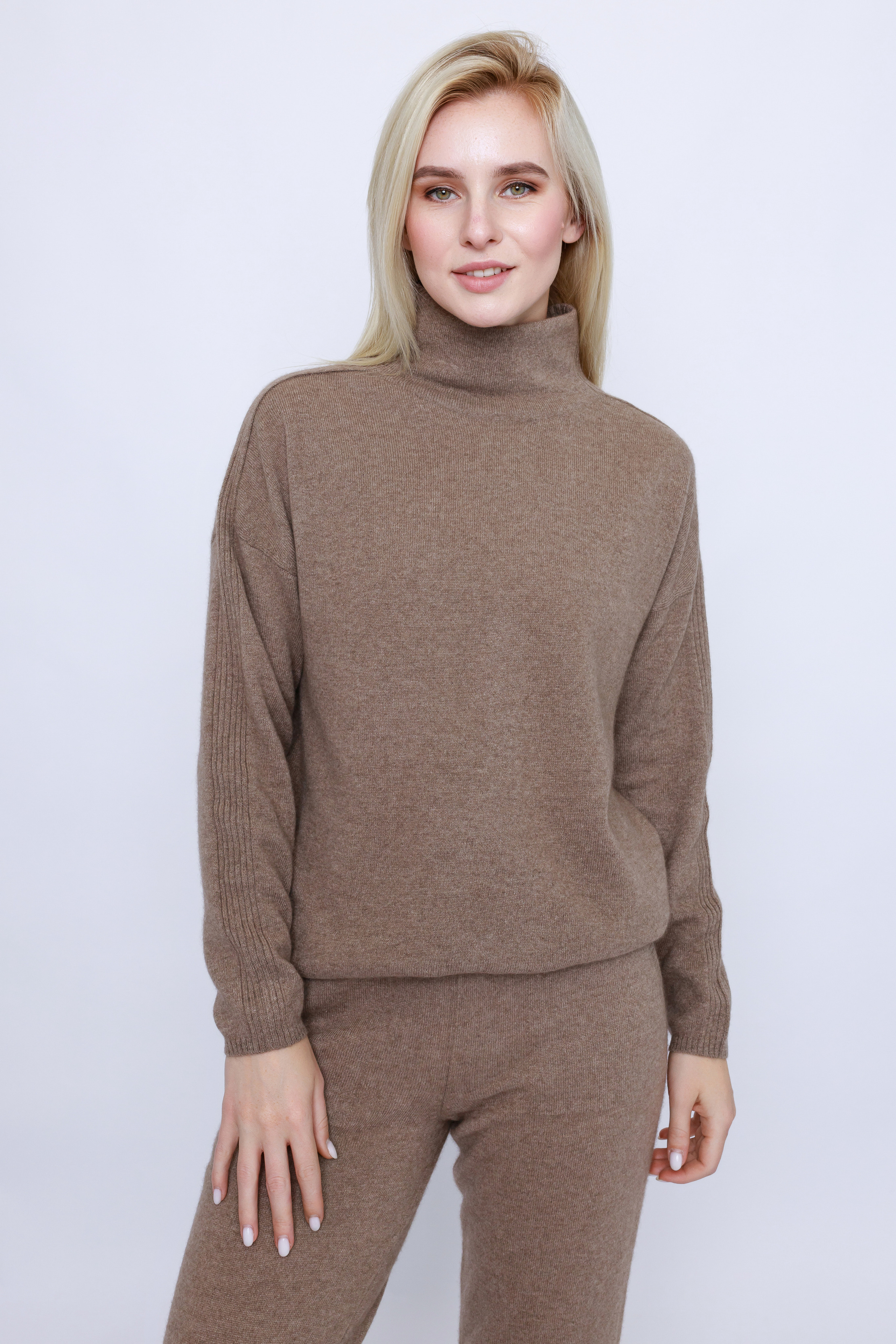 Съемка для KHAN Cashmere. Фотограф Виктория Плотницкая