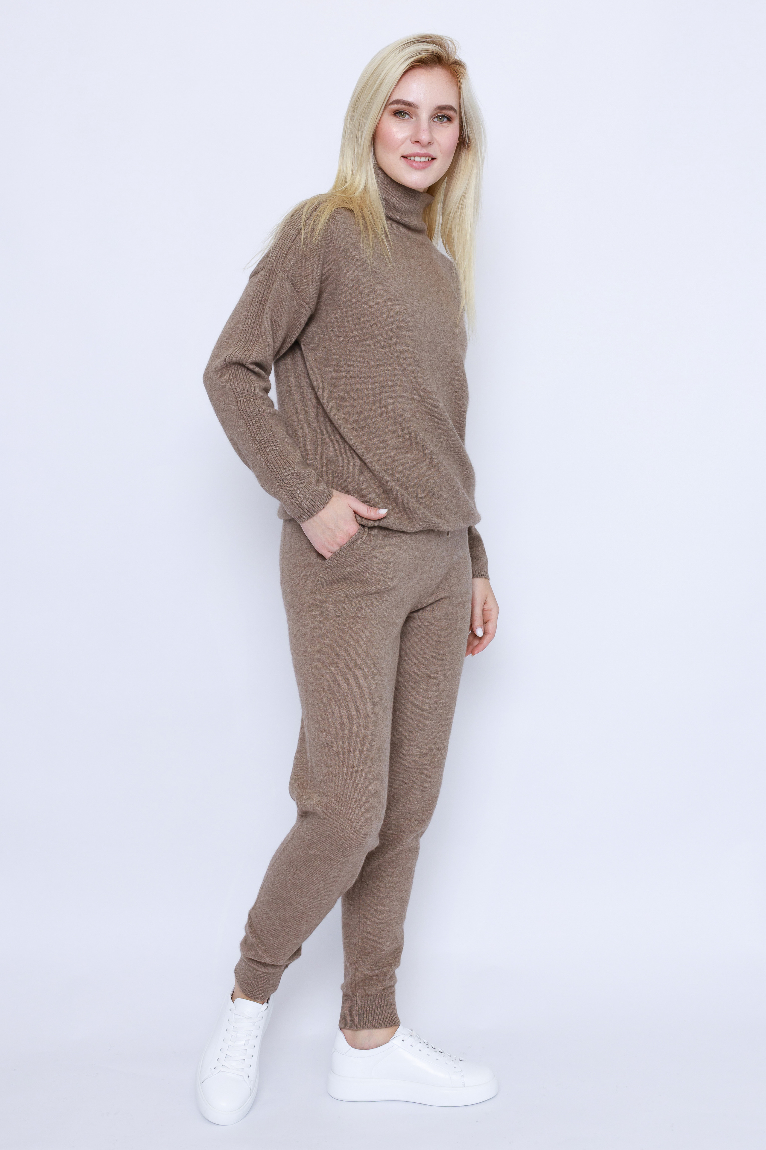 Съемка для KHAN Cashmere. Фотограф Виктория Плотницкая