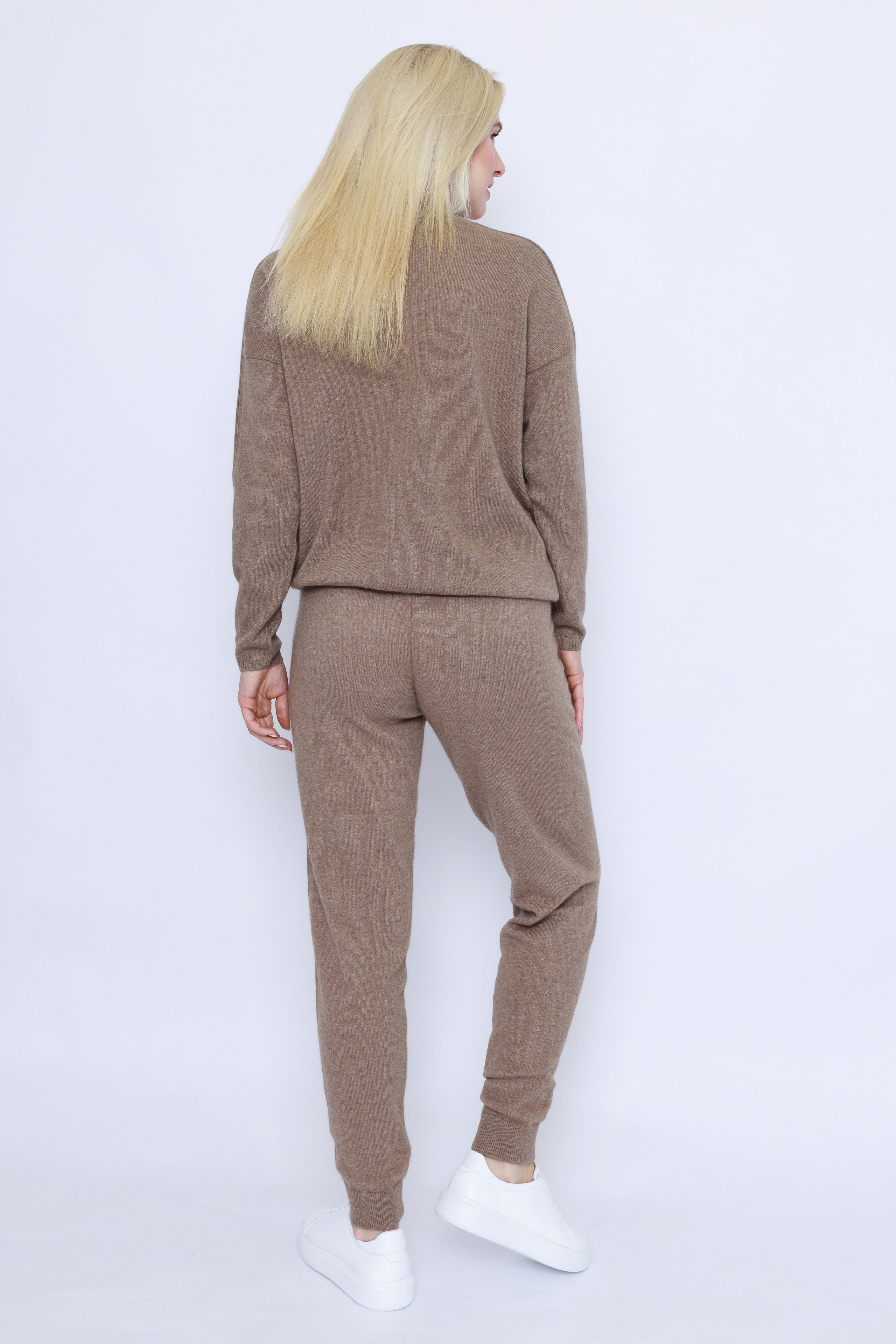 Съемка для KHAN Cashmere. Фотограф Виктория Плотницкая