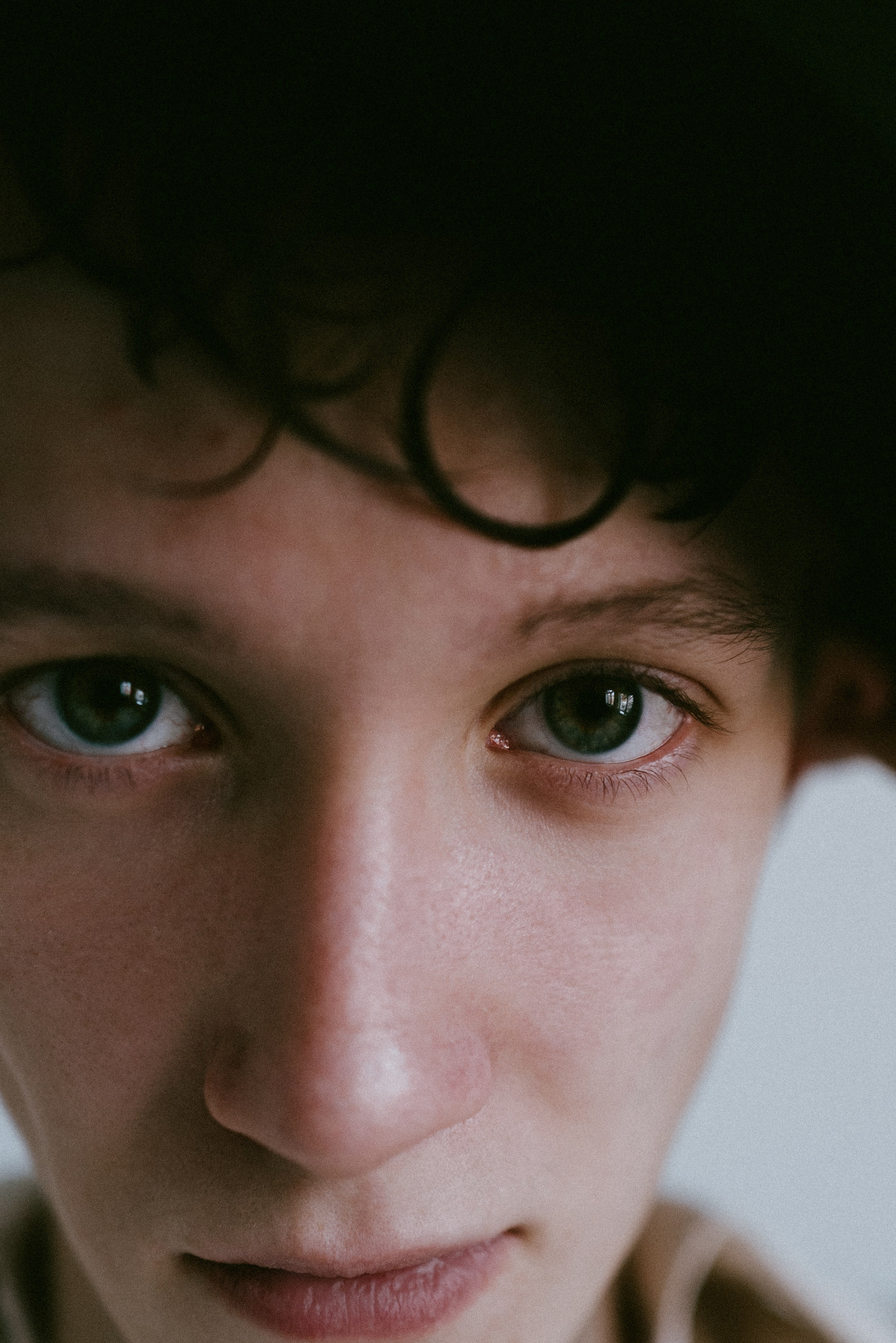 Алексей. I am Diana, a portrait photographer. I take pictures around the world