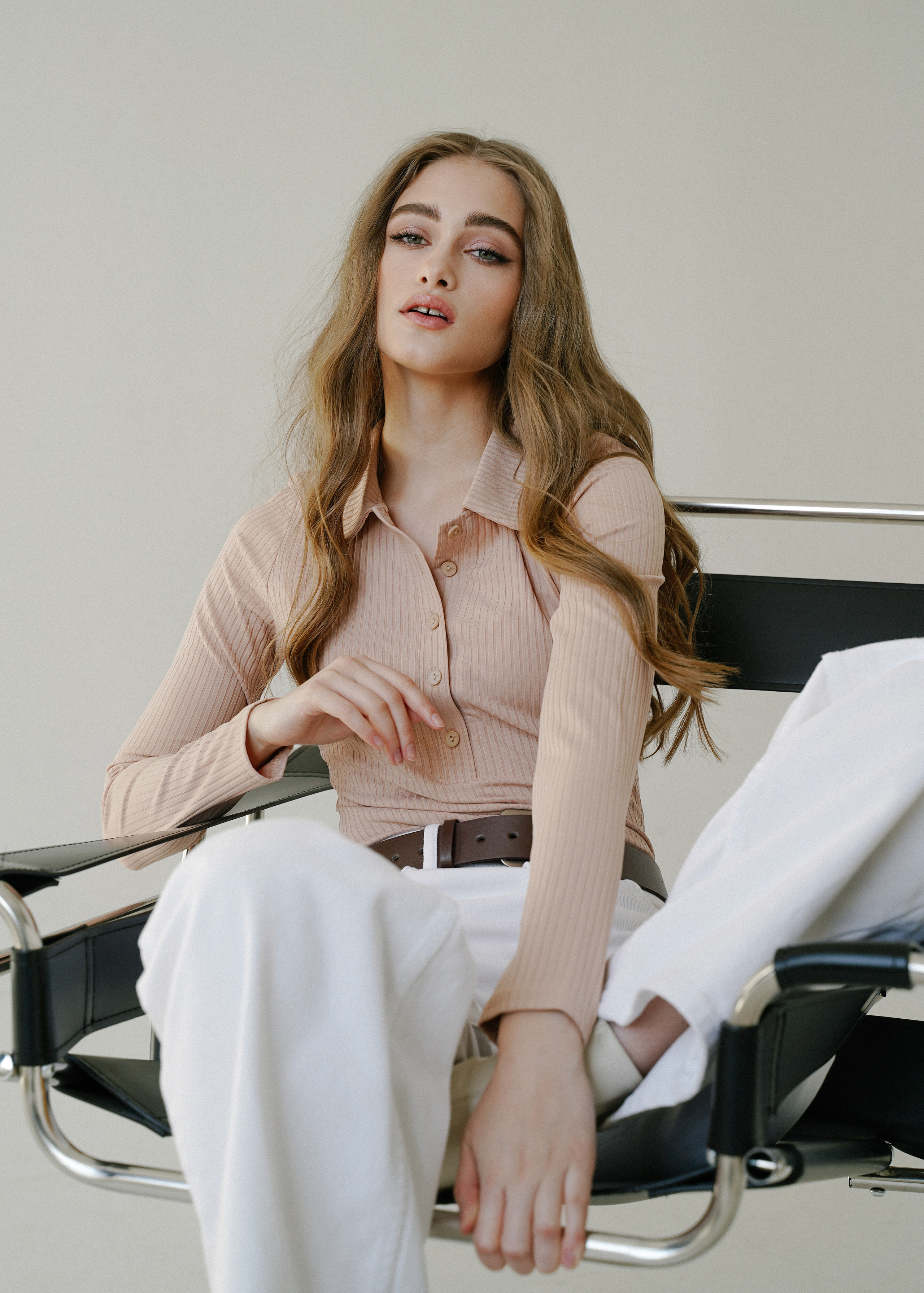 Модельная съемка боди для маркетплейсов. Фотограф Алина Кудри