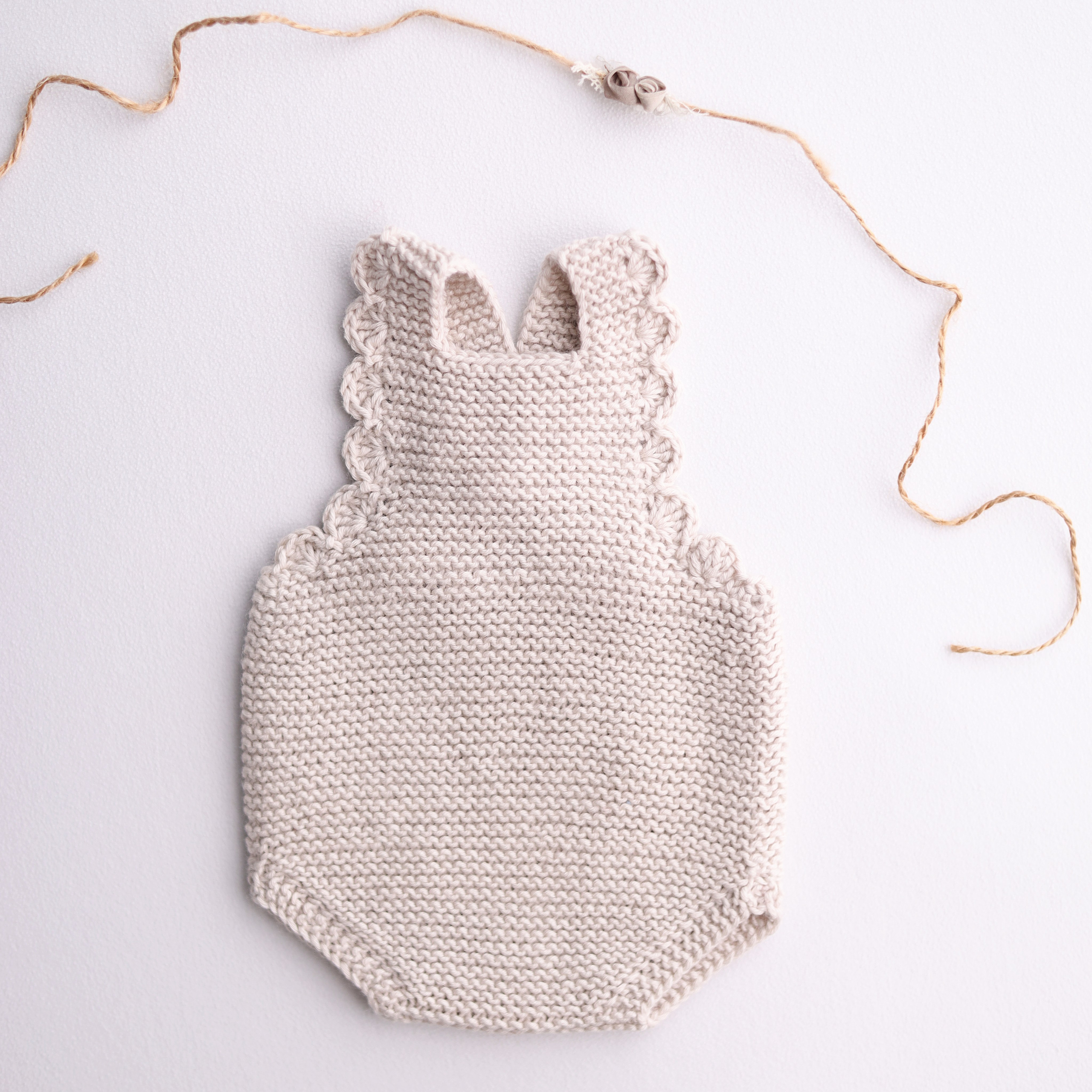 Каталог костюмов для новорожденных девочек. Фотограф новорожденных Москва. Ньюборн фотограф Москва