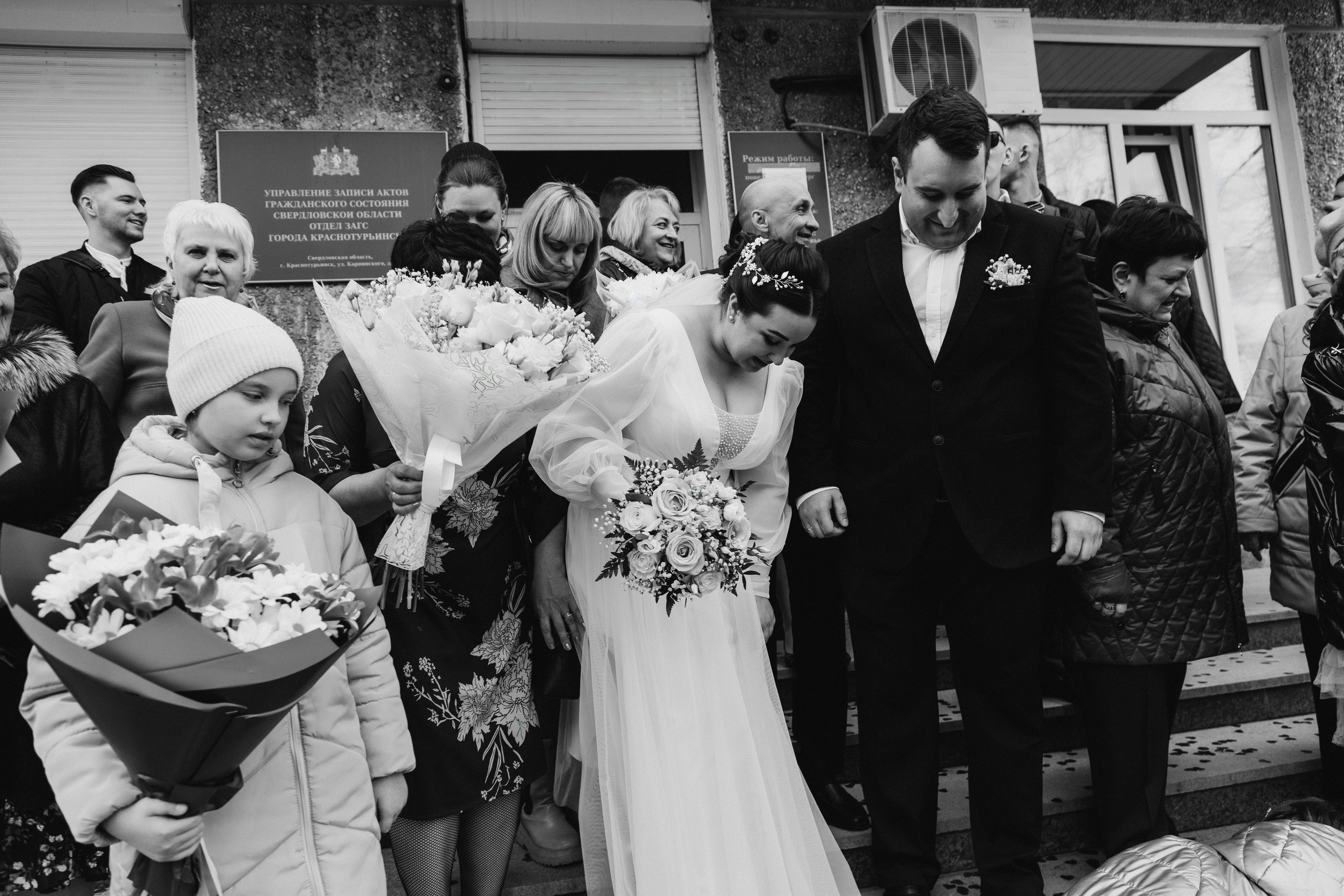 S & E. Street photographer