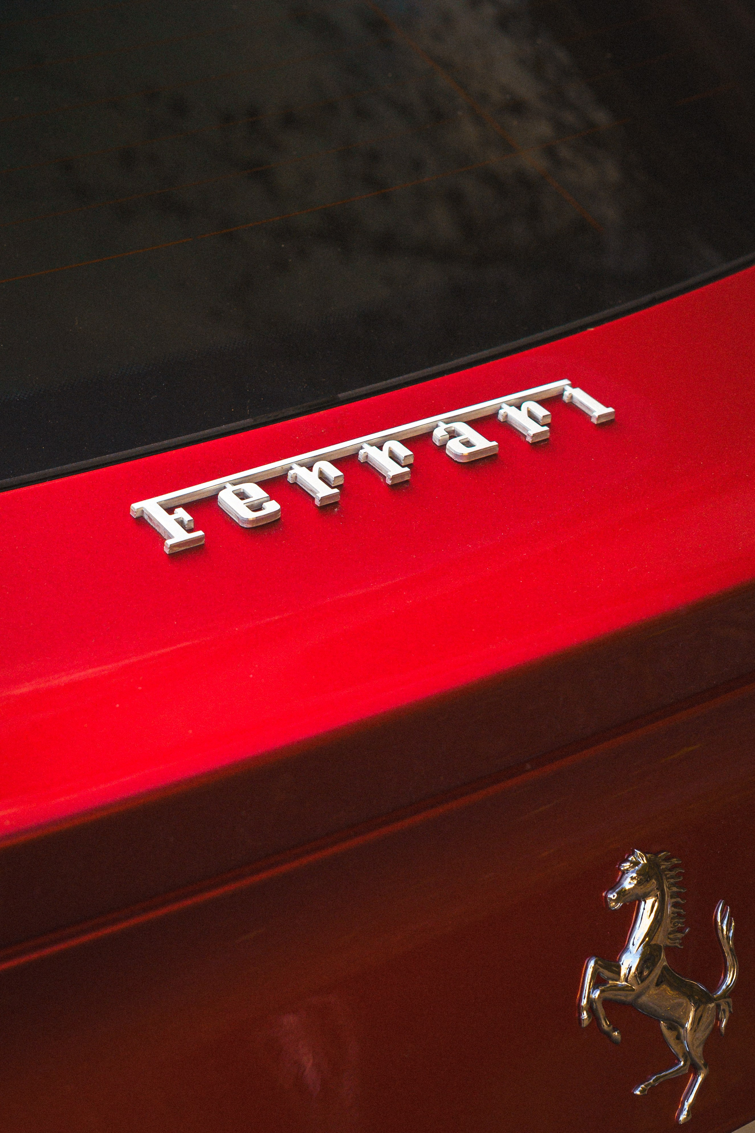 Романа Ляпин — Ferrari F12berlinetta и Lamborghini URUS