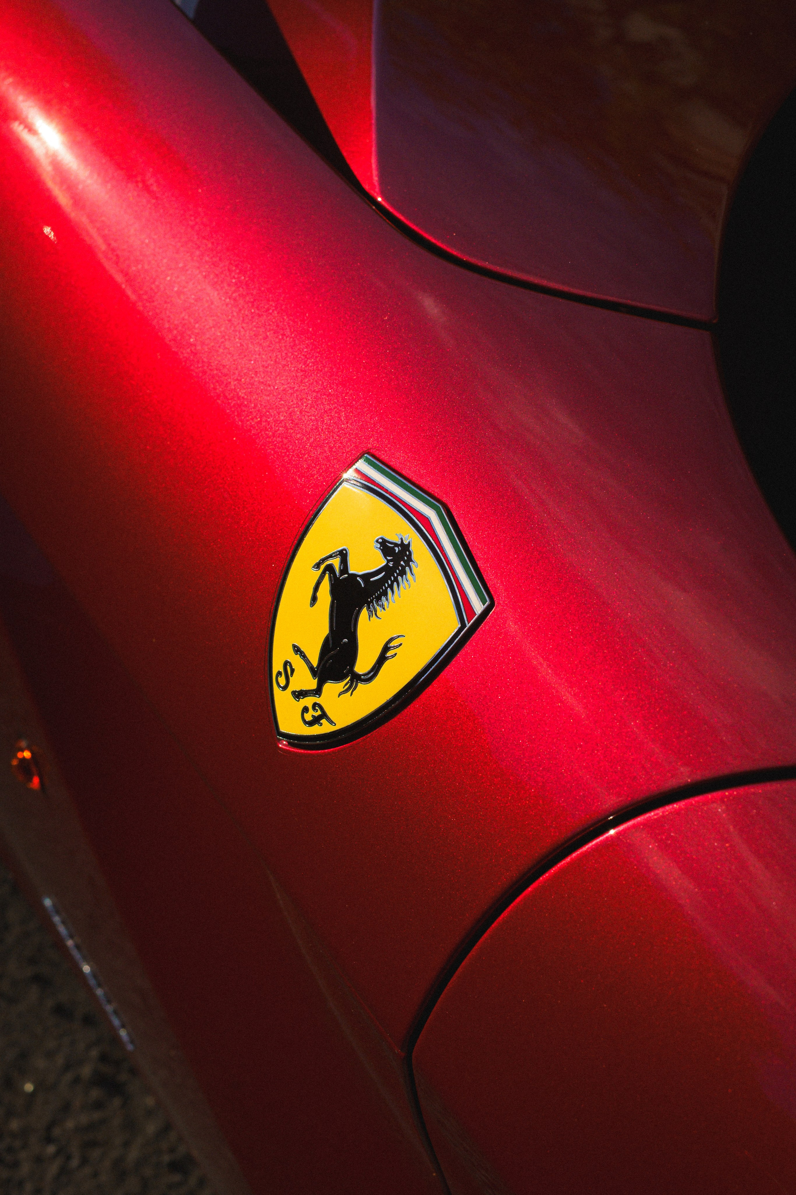 Романа Ляпин — Ferrari F12berlinetta и Lamborghini URUS