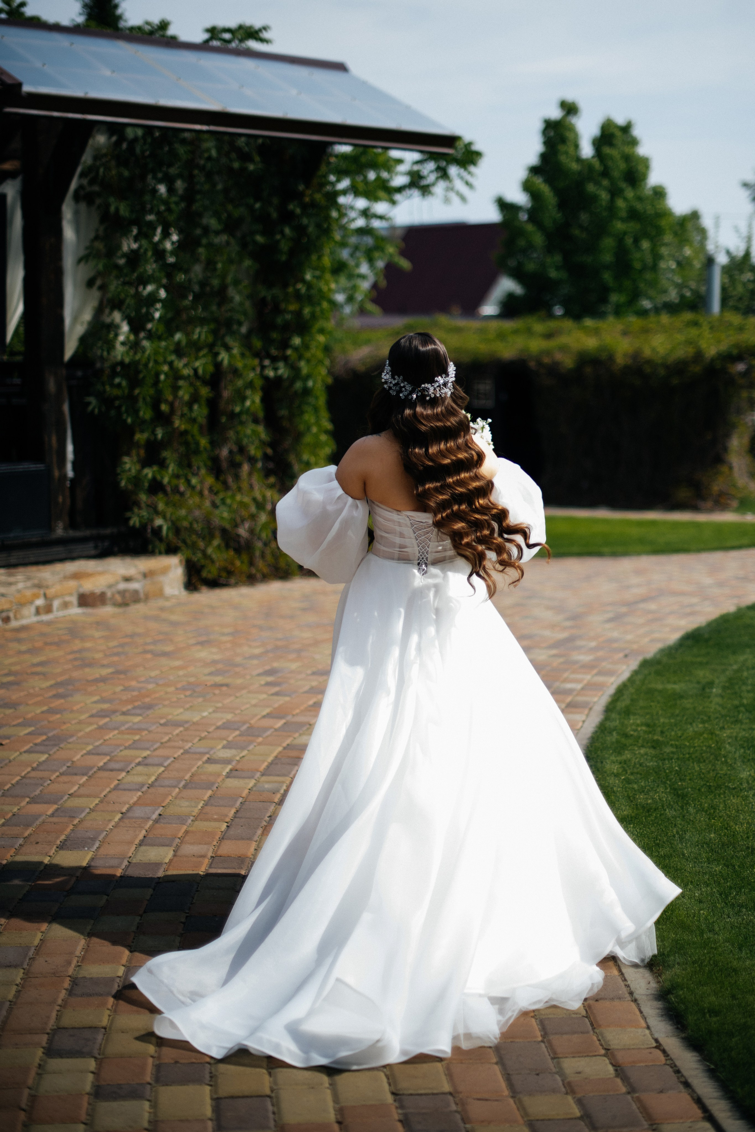 alt="Свадебная фотосессия в Барнауле. Свадебный фотограф Анна Глухова"