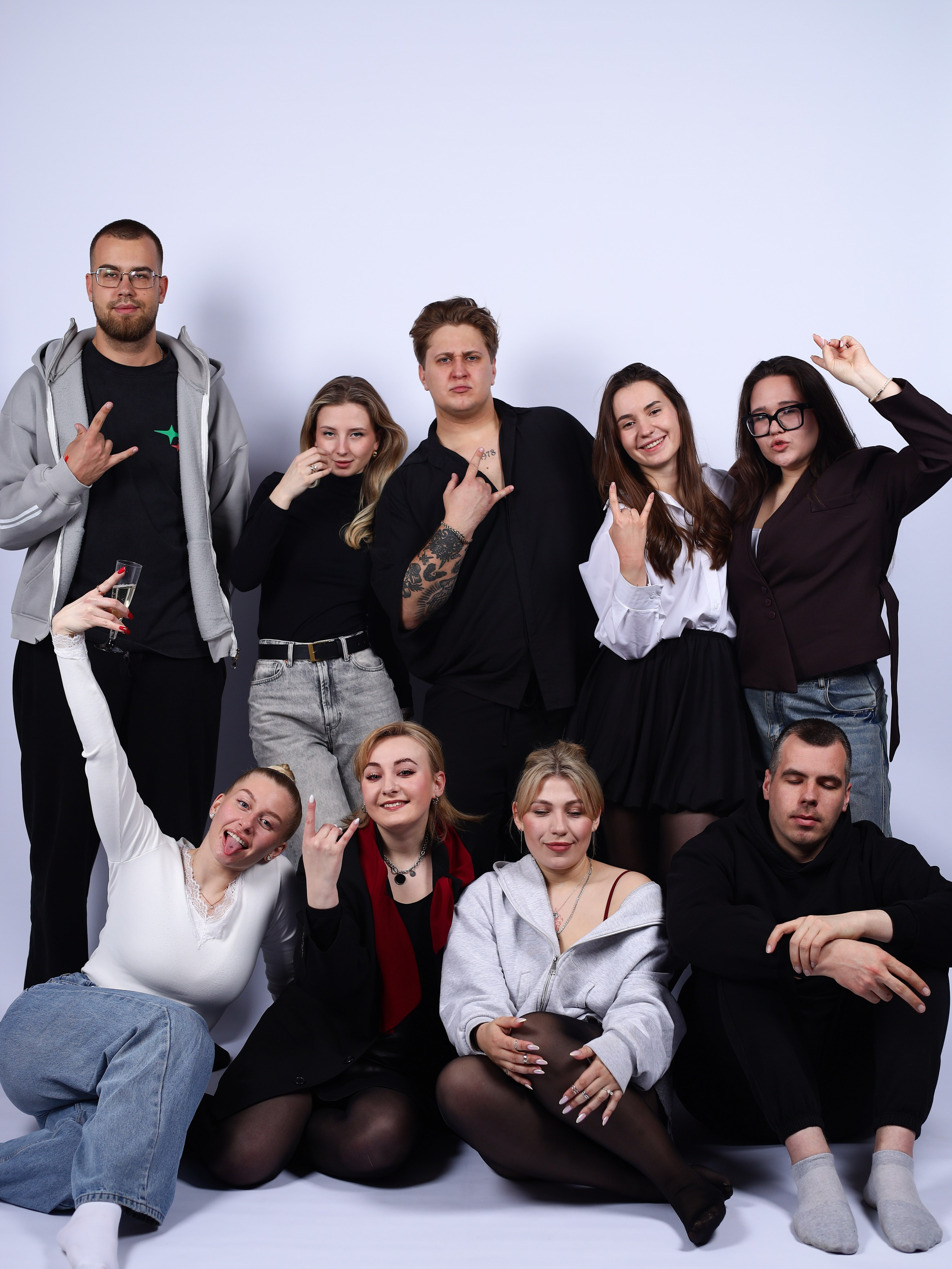 Открытие «фотограф уволен». Фотостудия без фотографа Чехов. Первая студия автопортрета в Чехове