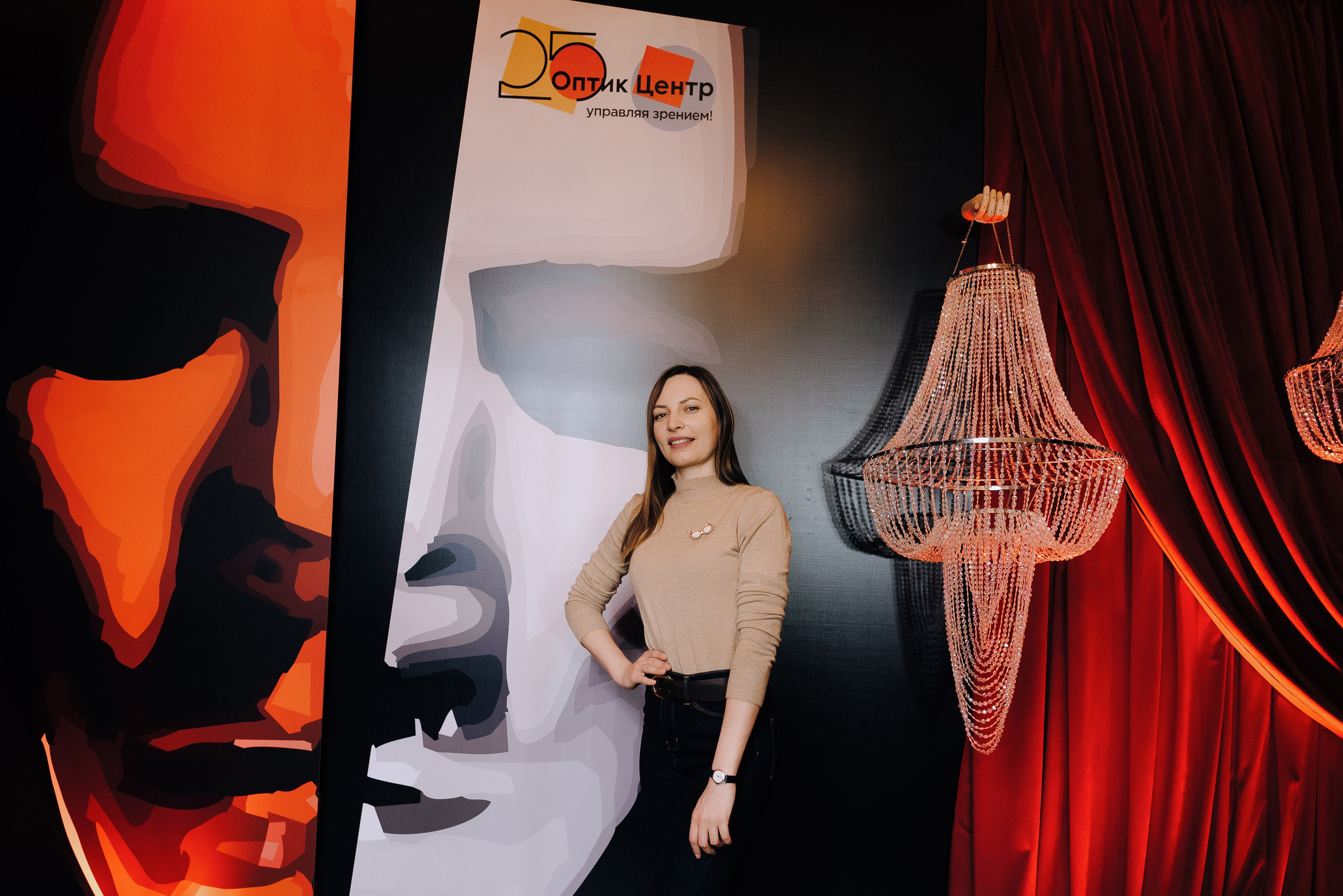 СПЕКТАКЛЬ «ВОЛШЕБНЫЕ ОЧКИ» ОПТИК-ЦЕНТР. Репортажный фотограф Зуев Роман г. Челябинск