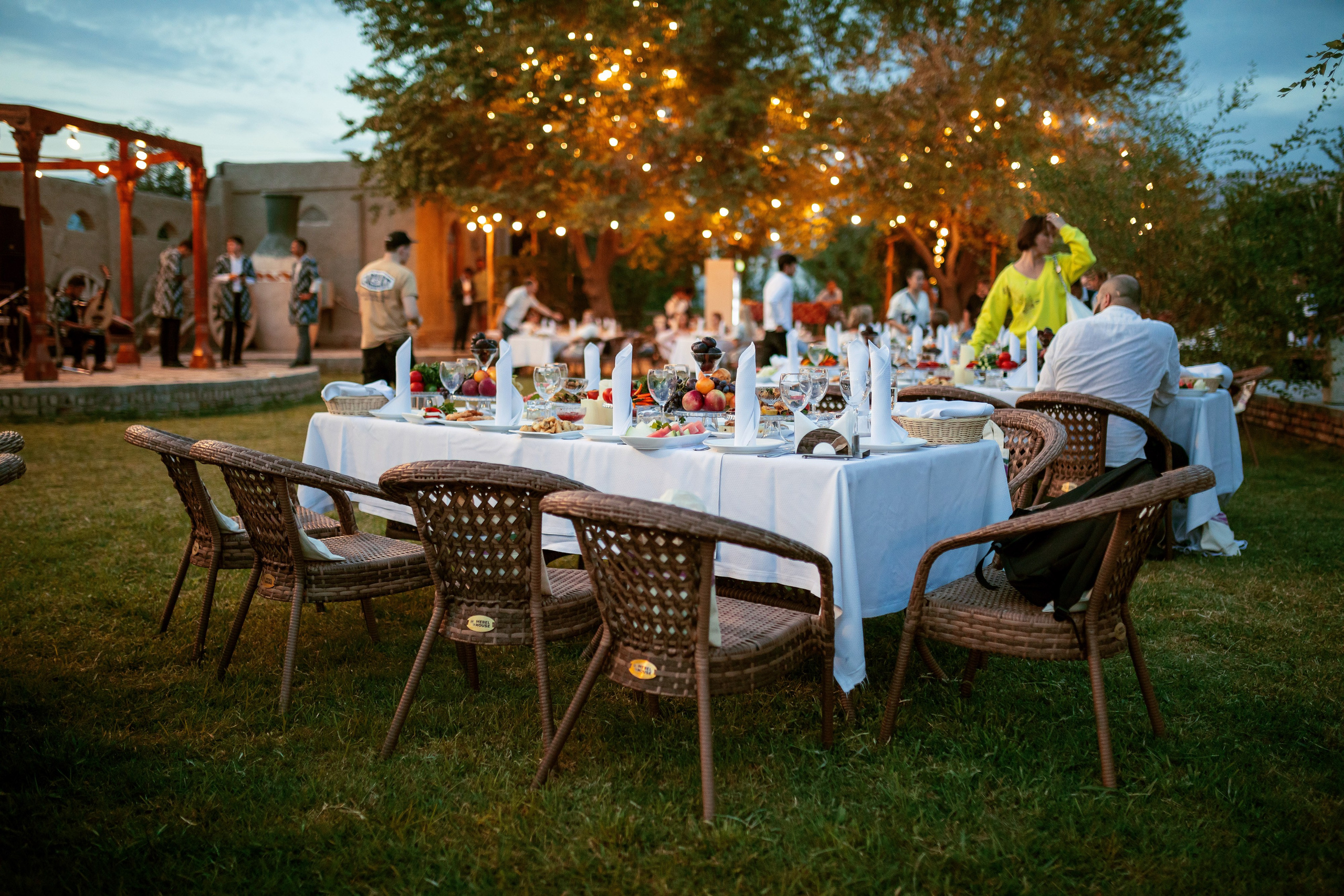 Фотосъемка корпоративного выезда в Узбекистан. Автомобильный фотограф Иван Баринов