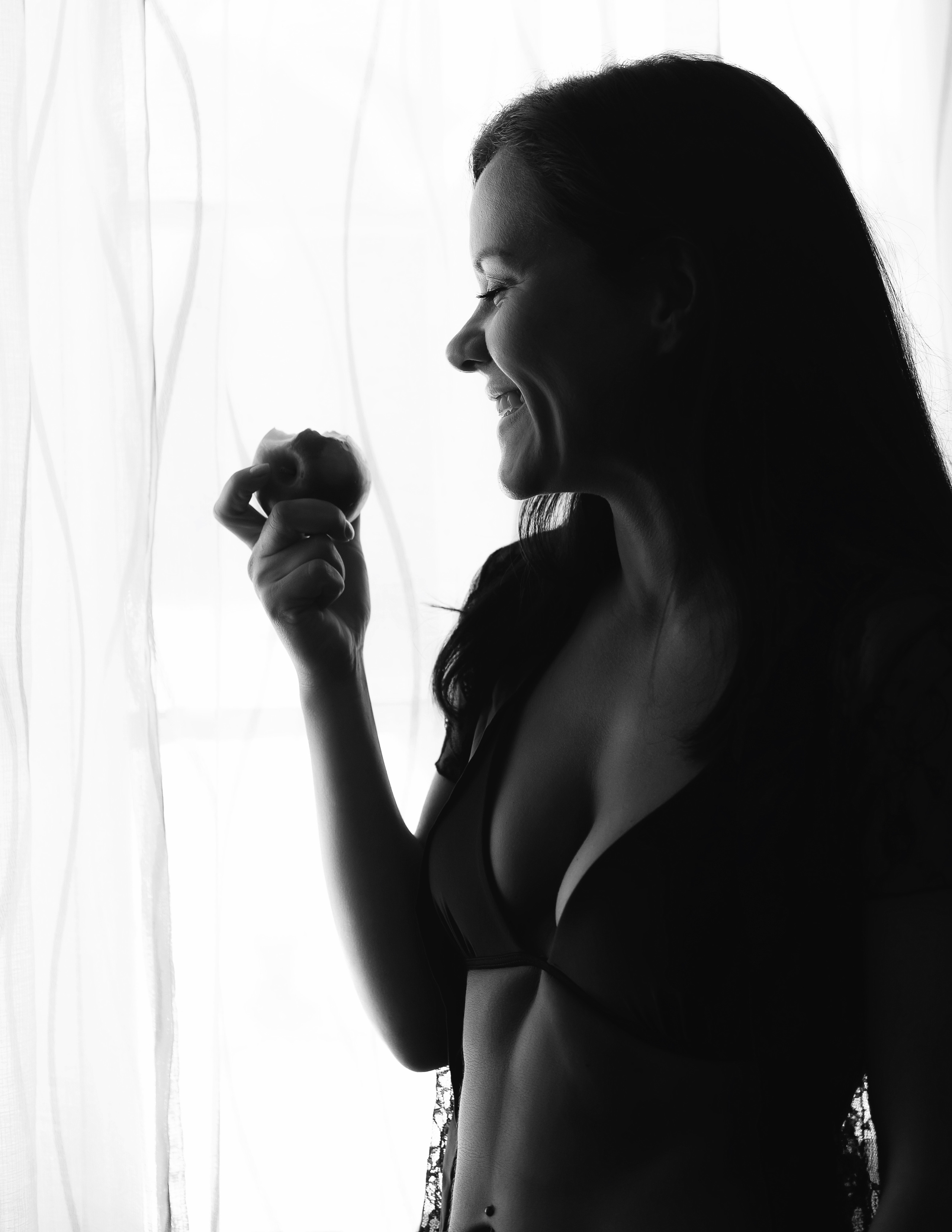 Good morning, Gorgeous. Svetlana Lapina, portrait photographer, San Francisco