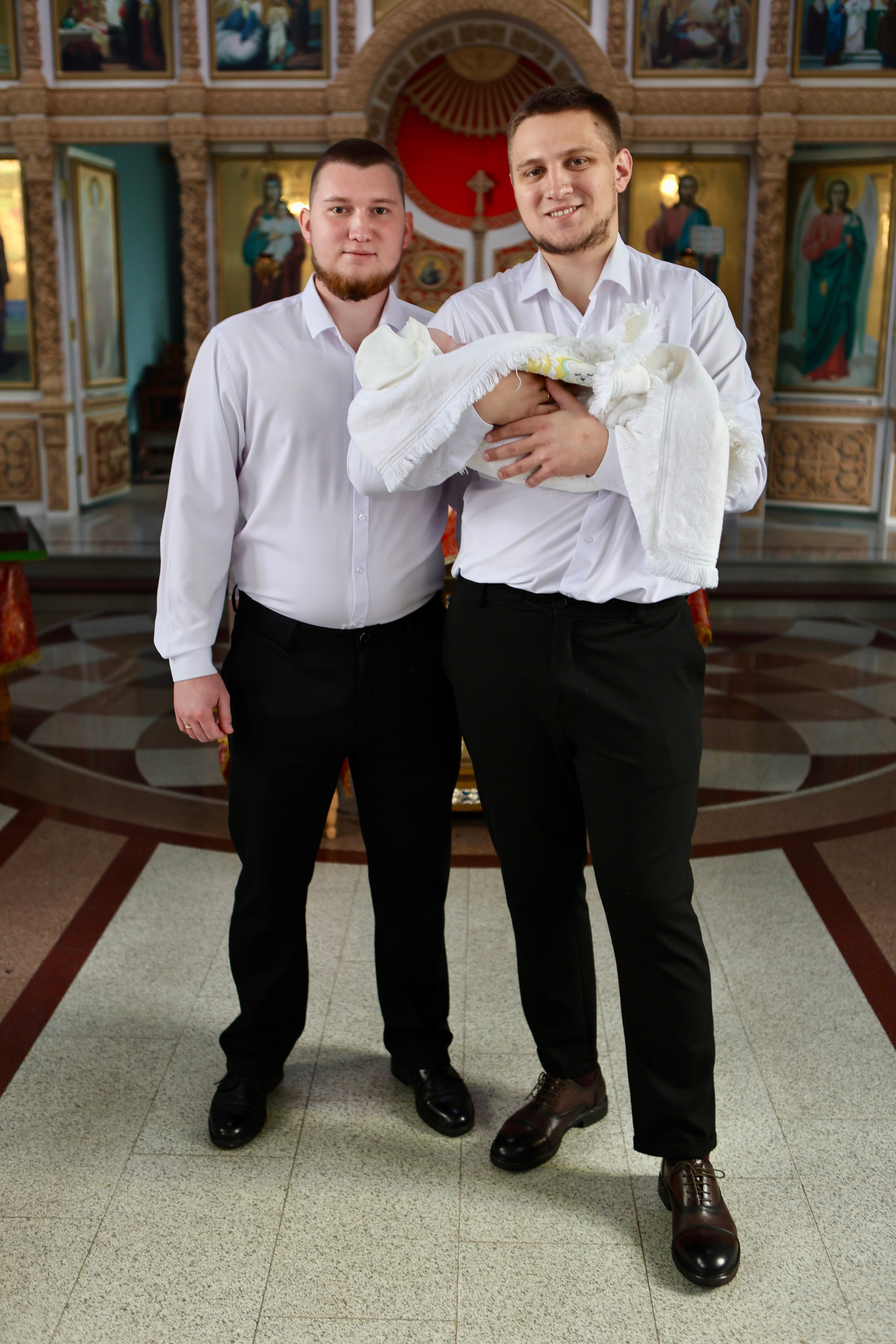 Яна и Максим —крещение Михаила. Фотограф в Курске Смирнов Евгений