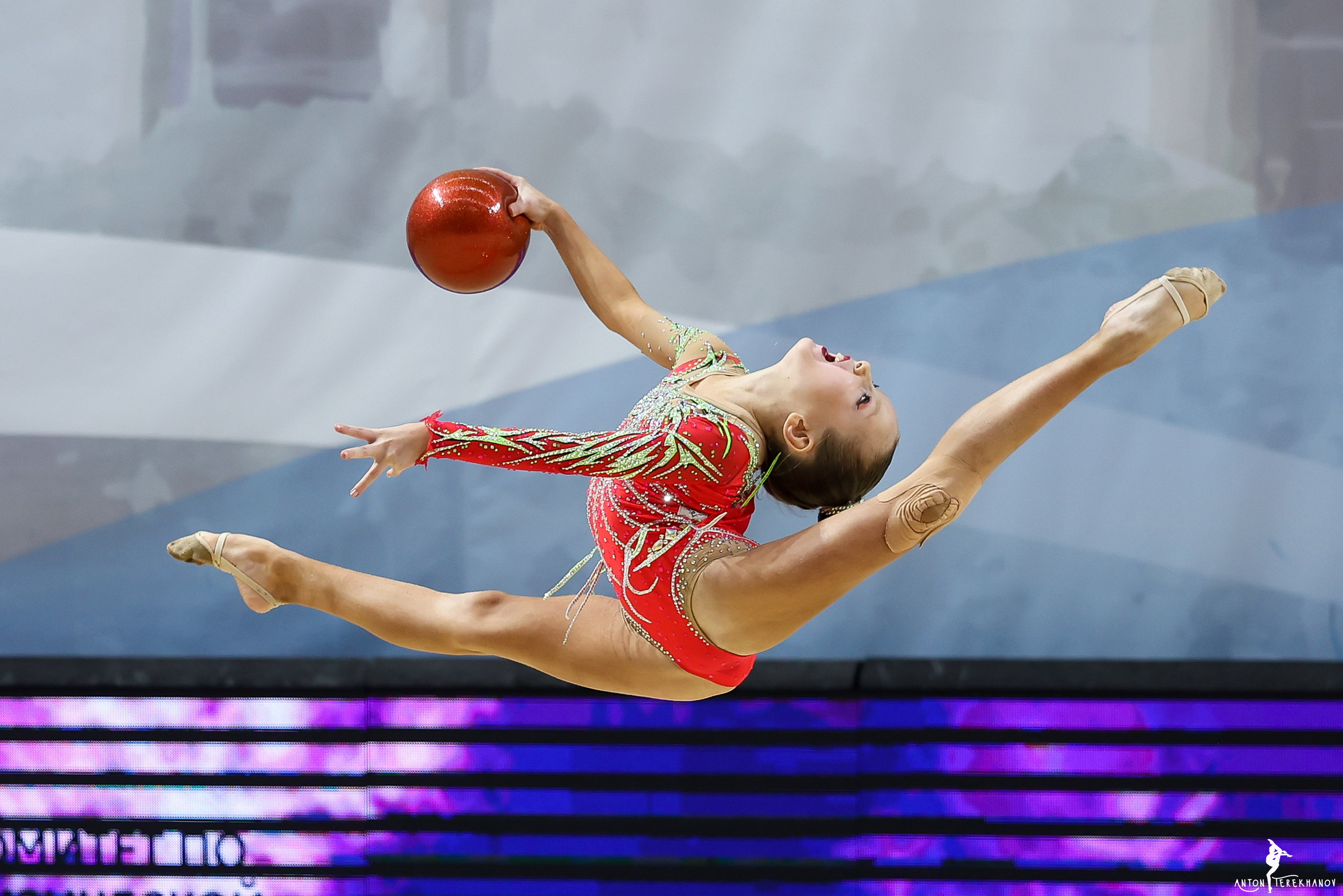 «Юные жемчужинки» 07-09 декабря 2023. Спортивный и репортажный фотограф Антон Тереханов