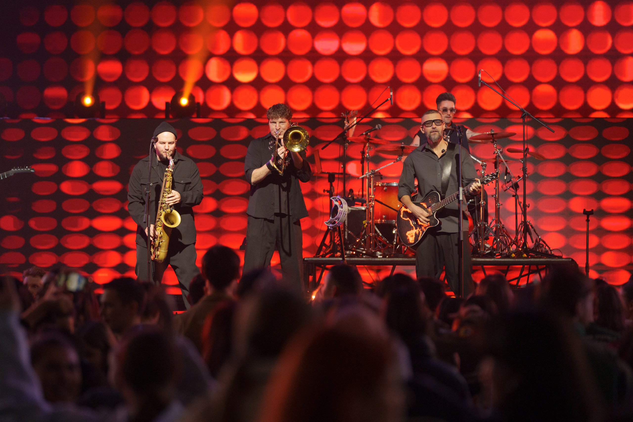 Концерт Uma2rman. Репортажный фотограф Красноярск Алекс Чампакхам