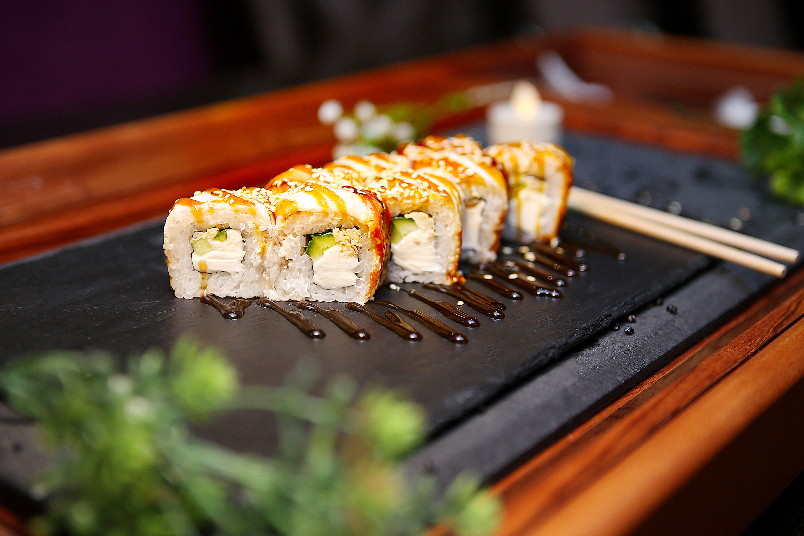 Ролы для Wild West. Свадебный и предметный фотограф Ренат Каламперов