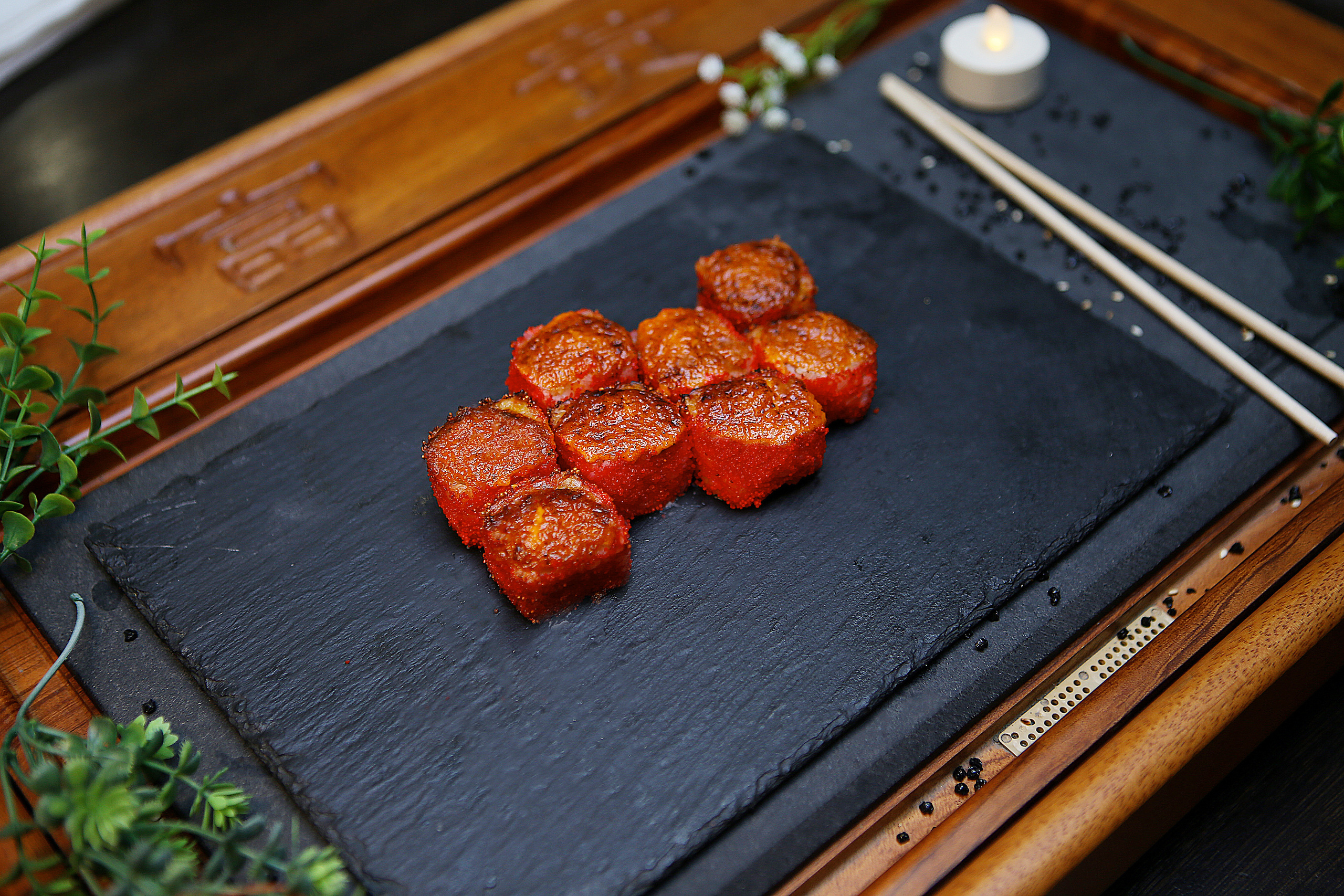 Ролы для Wild West. Свадебный и предметный фотограф Ренат Каламперов