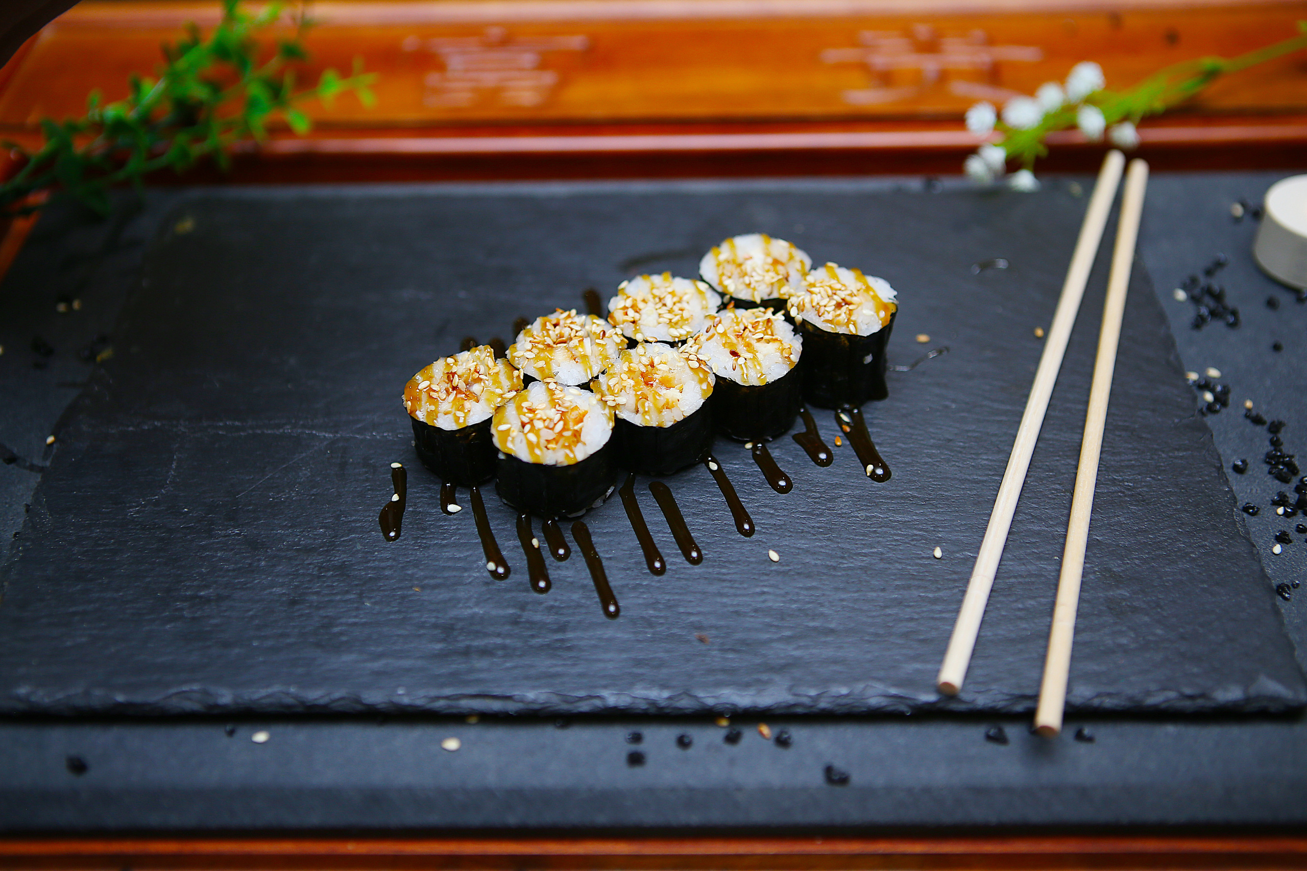 Ролы для Wild West. Свадебный и предметный фотограф Ренат Каламперов