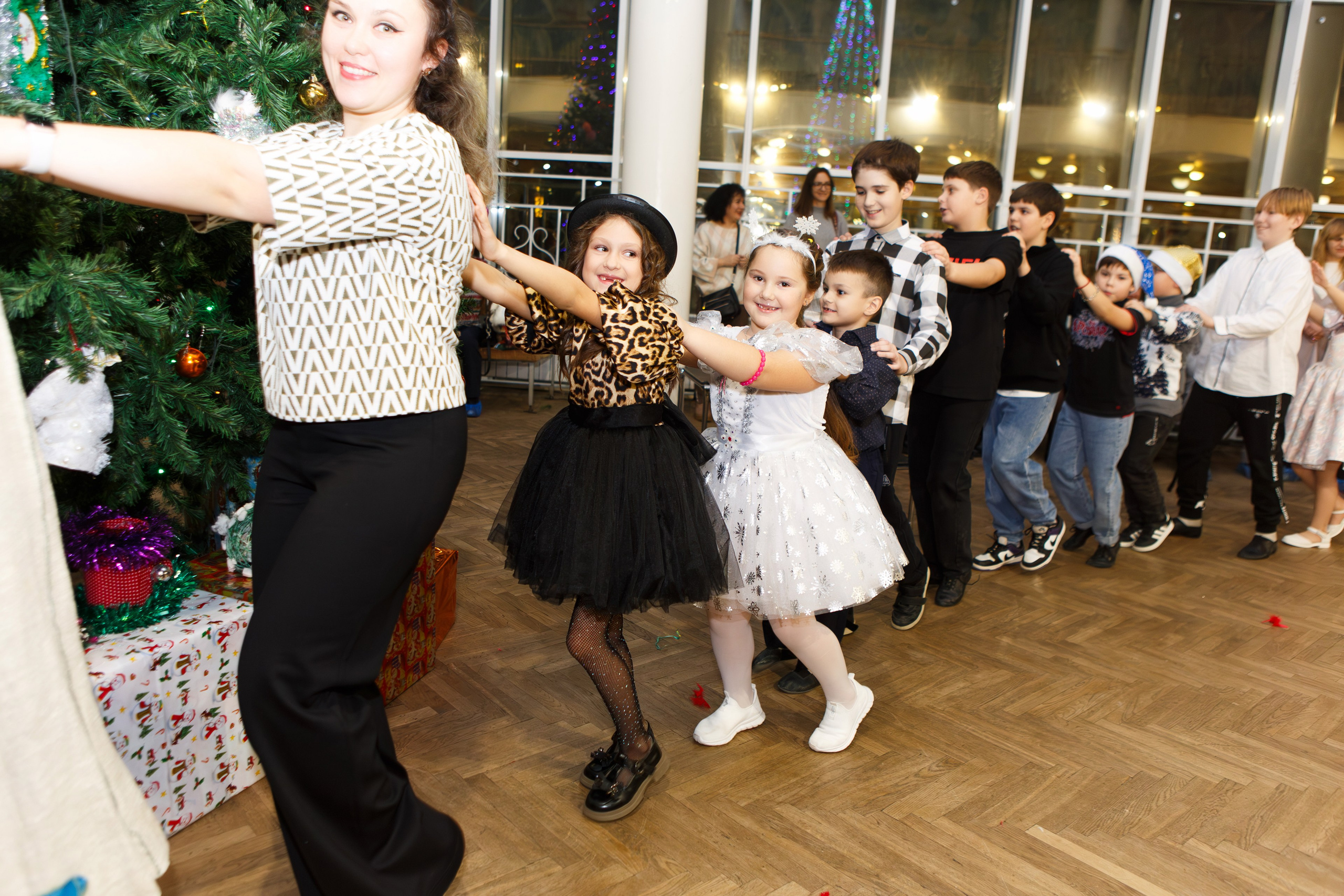 Театр-студия «ОК"ФАНТАЗИЯ» — „НОВЫЙ ГОД С ФАНТАЗИЕЙ“. Профессиональный фотограф в Мценске и Орловской области