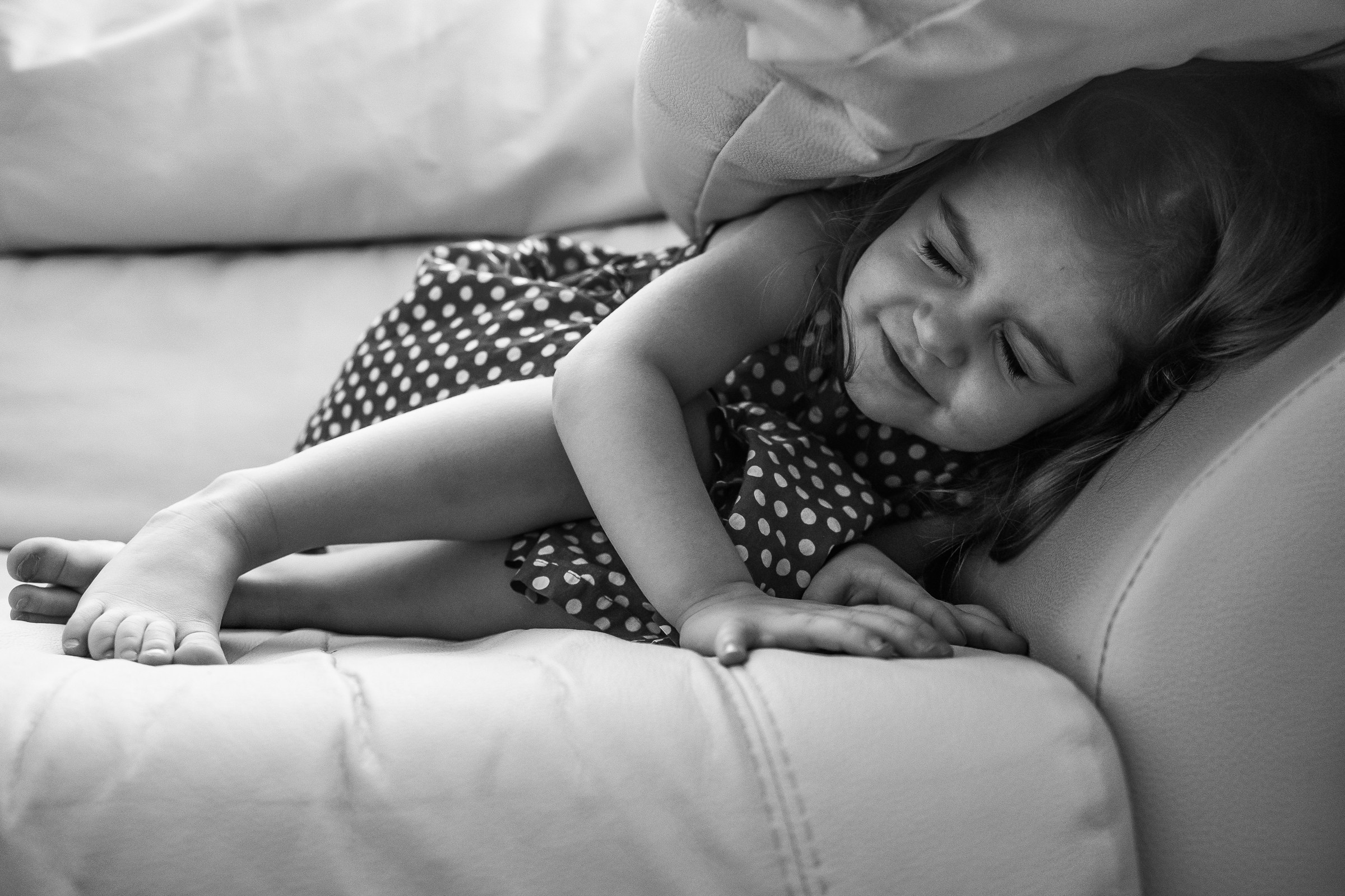 Катя и Ева семейная съемка. Семейный видеограф и фотограф Соснина Марина