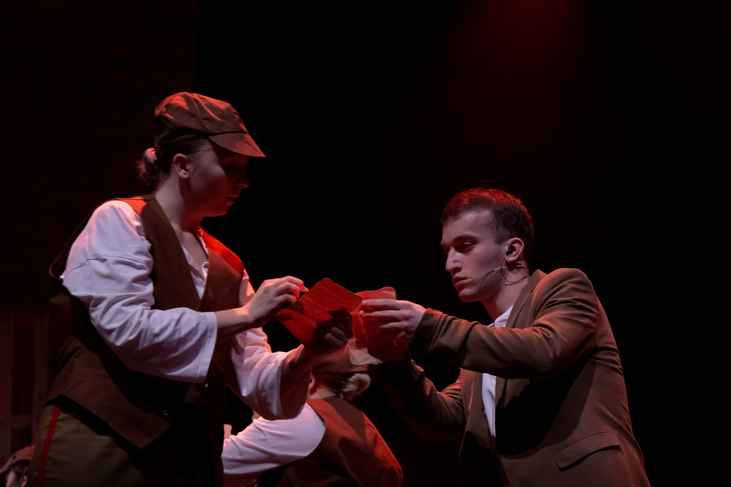 Театральная постановка Джалиль — юбилей Мусы Джалиля. Репортажный и портретный фотограф Казань / Горячих Полина