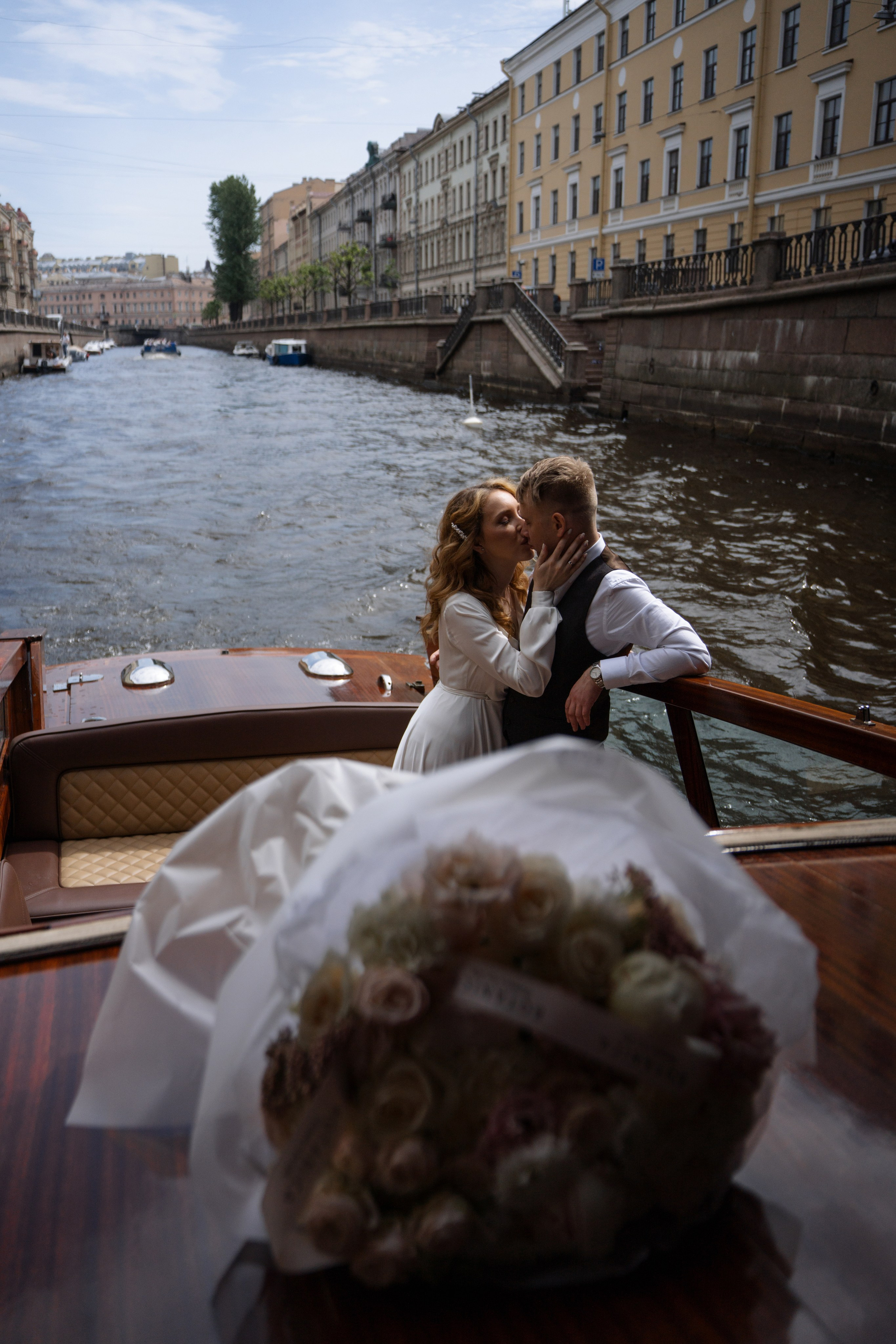 Свадьба на катере. Фотограф Оксана Шавва