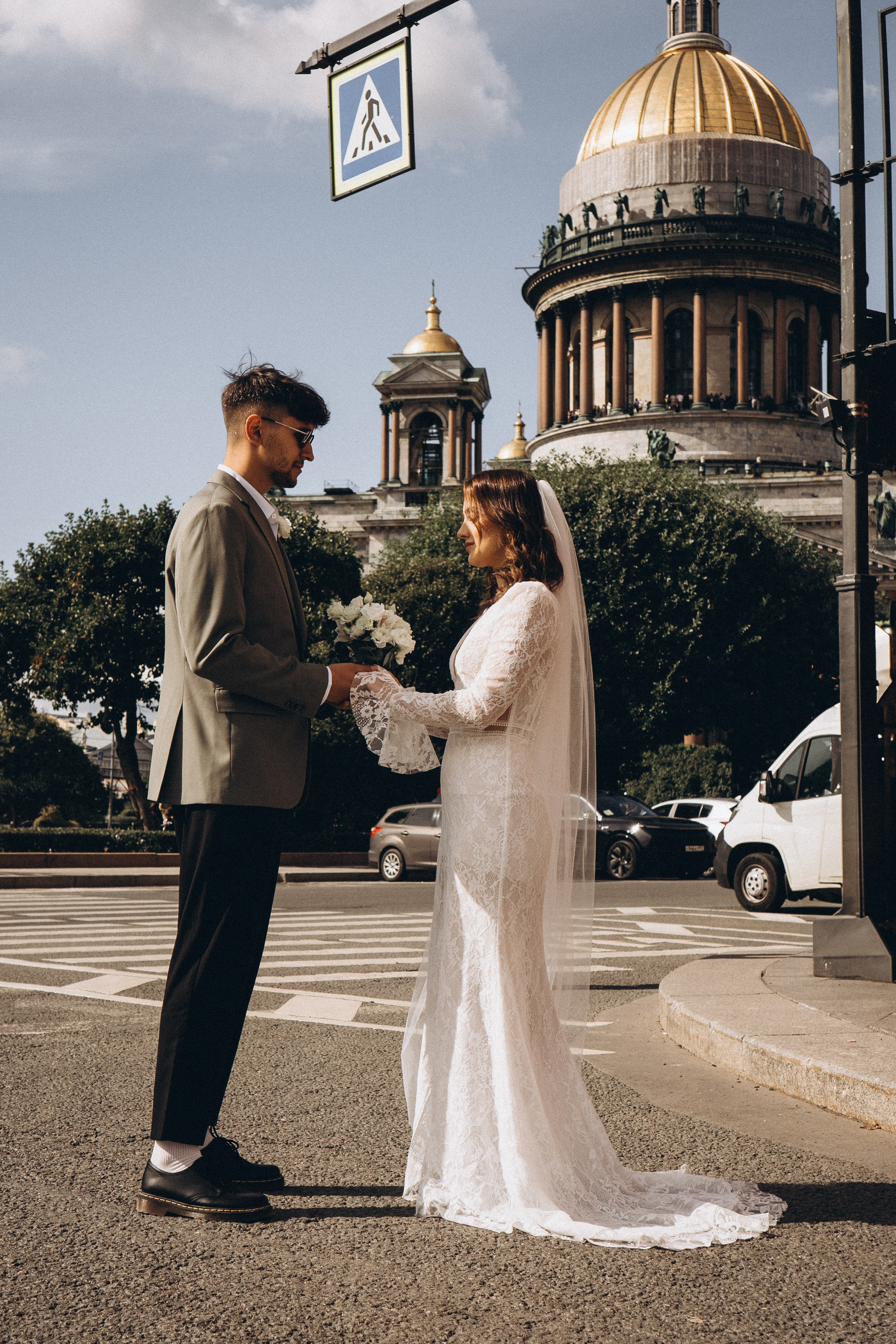 СВАДЕБНАЯ ПРОГУЛКА ВОЗЕ ИСАИКЕВСКОГО СОБОРА АСТОРИИ И ЗАКОНОДАЛЕТНОГО СОБРАНИЯ. Профессиональный фотограф, Санкт-Петербург — Виктория Богомолова