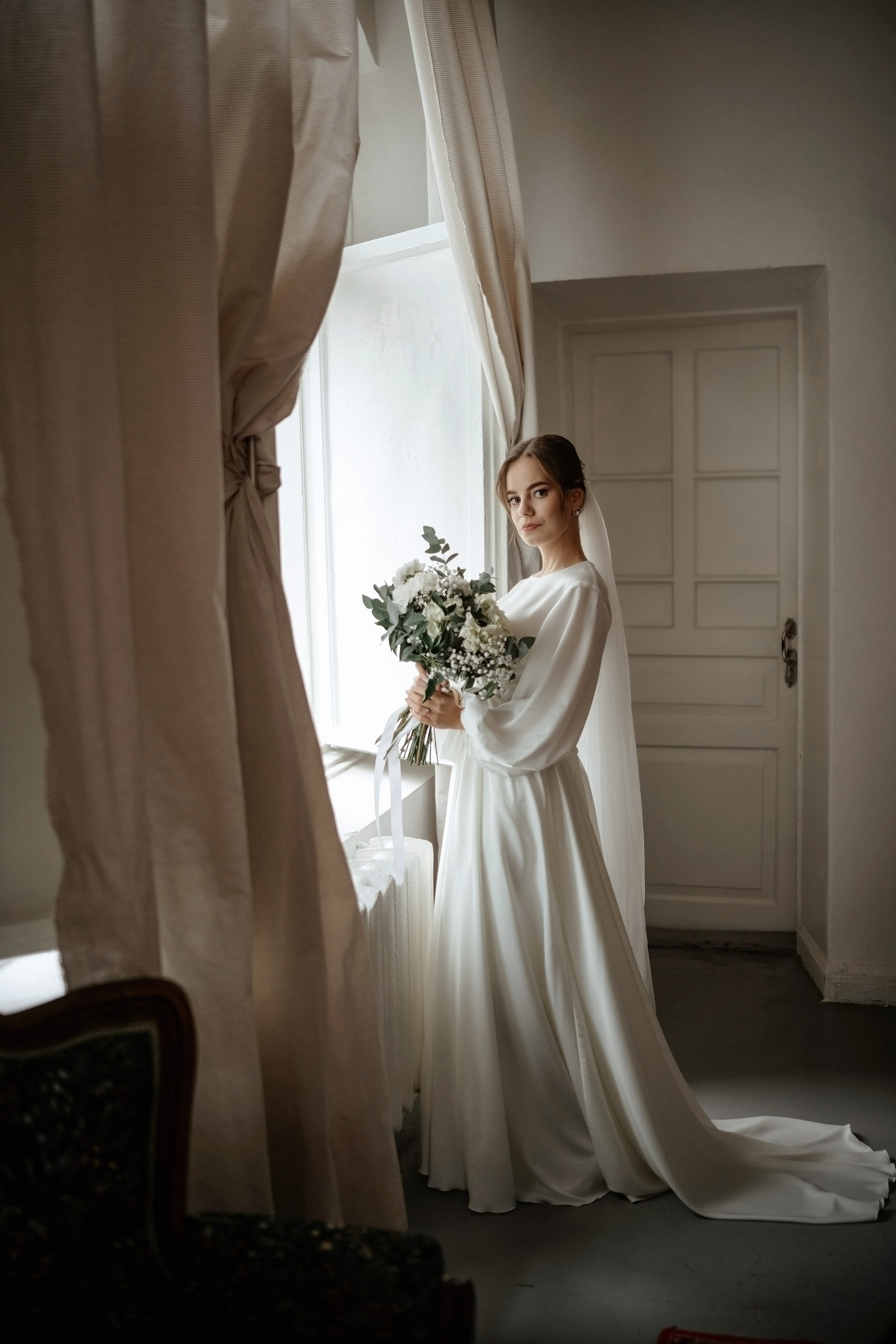 Свадебная фотосессия в Ливадийском дворце. Свадебный и семейный фотограф и видеограф, Крым, Москва, Санкт -Петербург