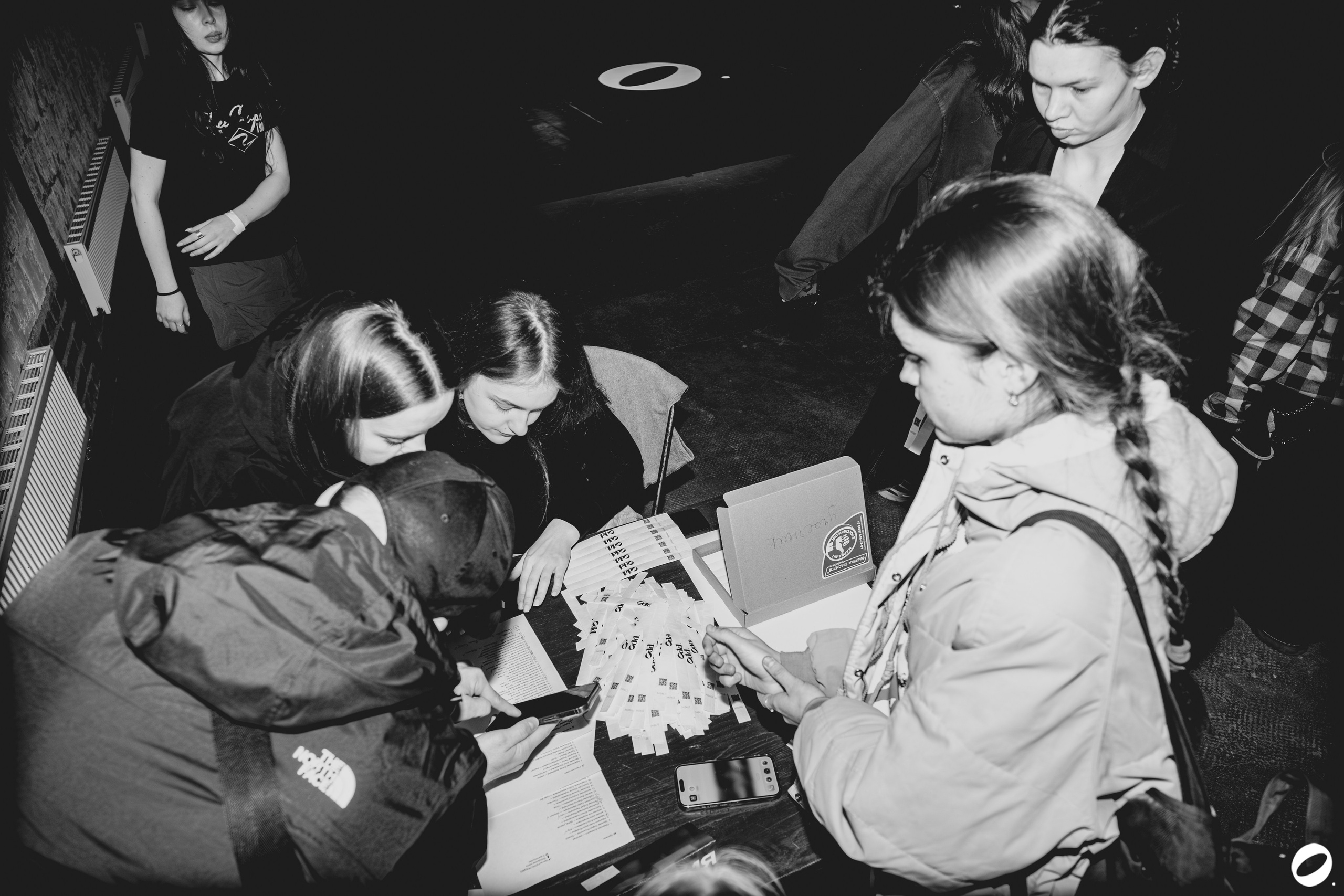 ODD.CLUB 04/04 (@youlovebu). Соня бу тебя сфоткала