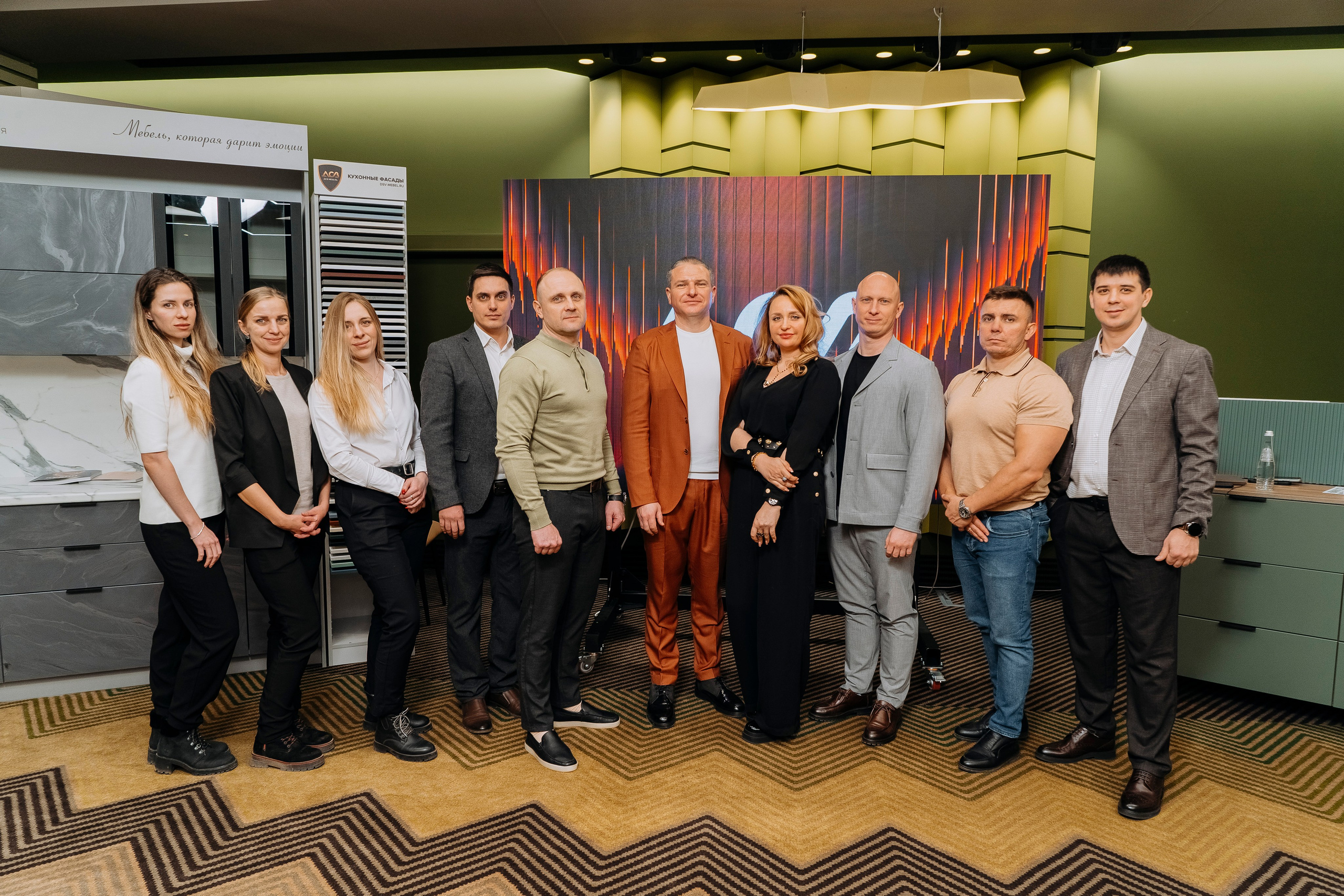 Ежегодный Дилерский семинар от учредителей компании! Больше: https://sinonim.org/improve#res. Профессиональный портретный фотограф в Москве Владимир Глаголев