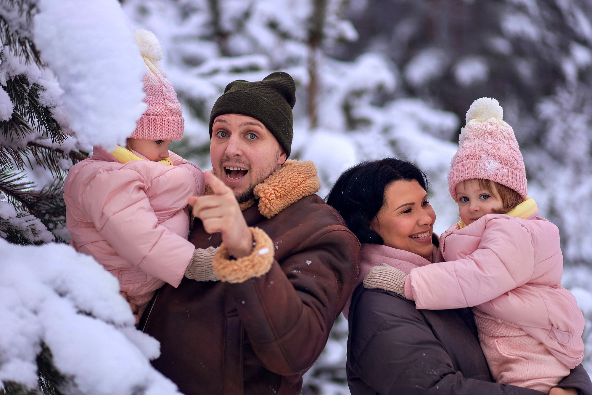 Зимняя съёмка в лесу для Олеси и её семьи. Детский и семейный фотограф в Твери Ольга Крестьянинова