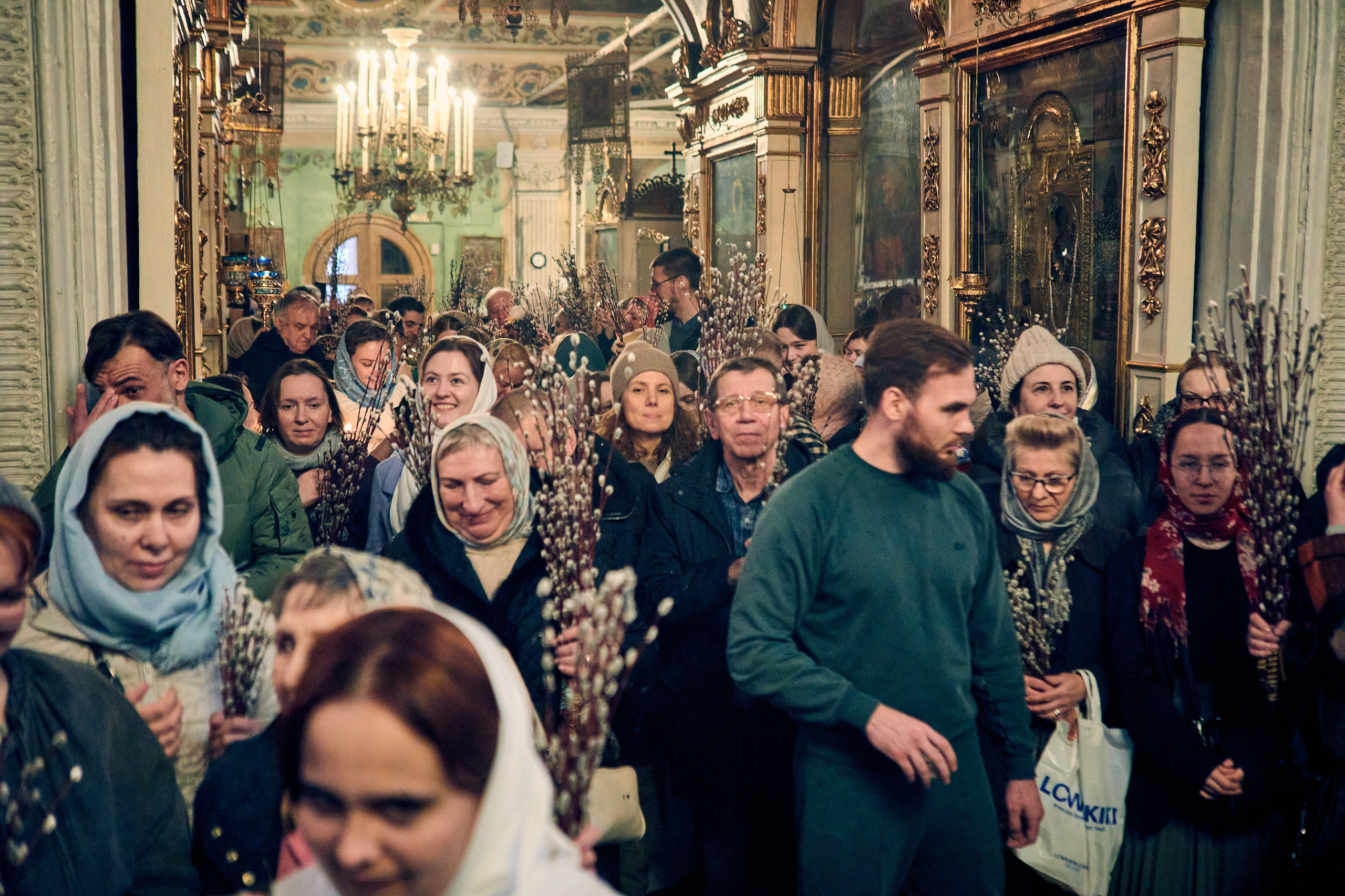 ВСЕНОЩНАЯ НА ВЕРБНОЕ ВОСКРЕСЕНИЕ. DMITRY MOISEENKO — фотограф, художник, топ-стилист