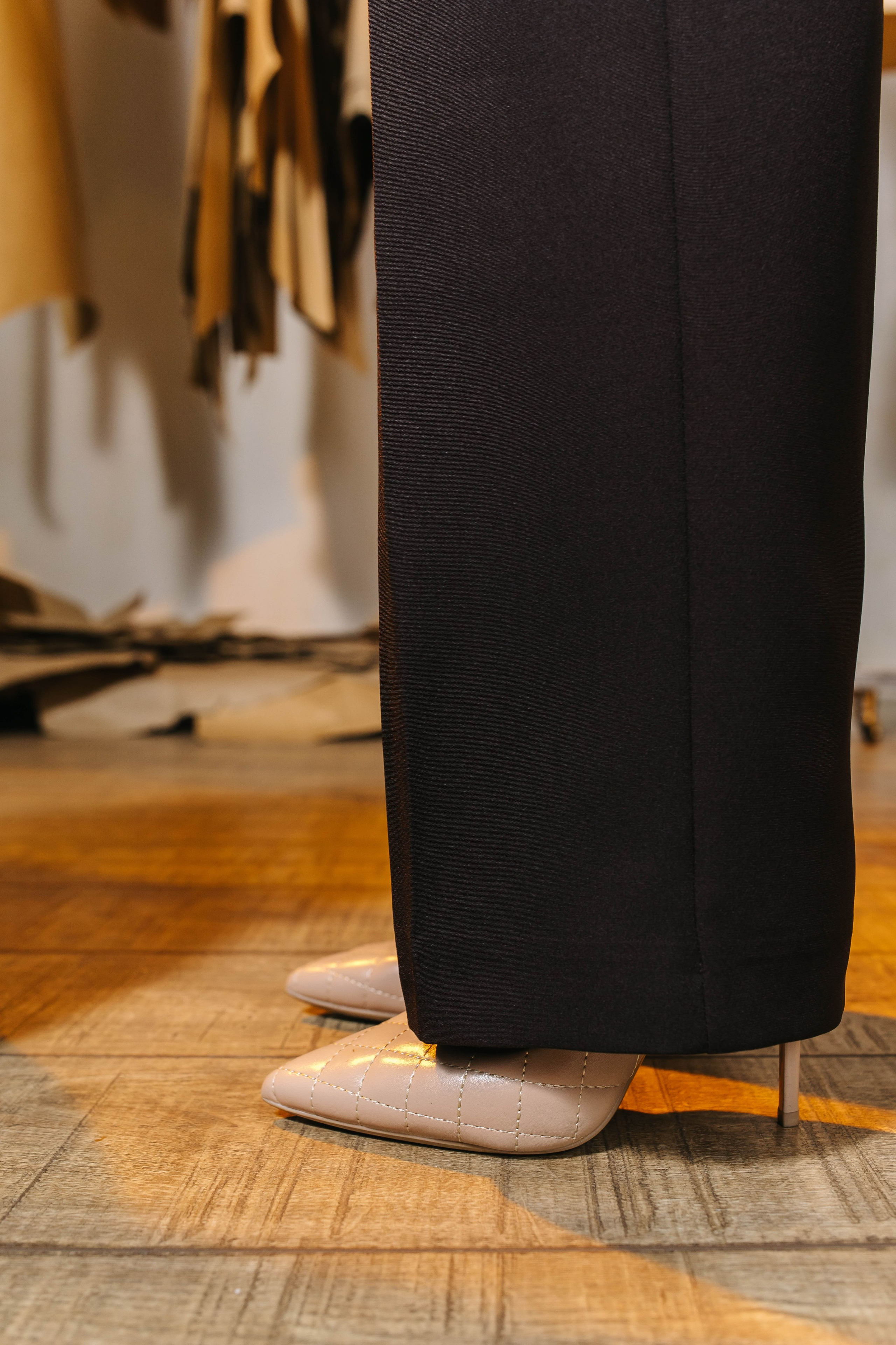 Реклама Брюк. Профессиональный фотограф