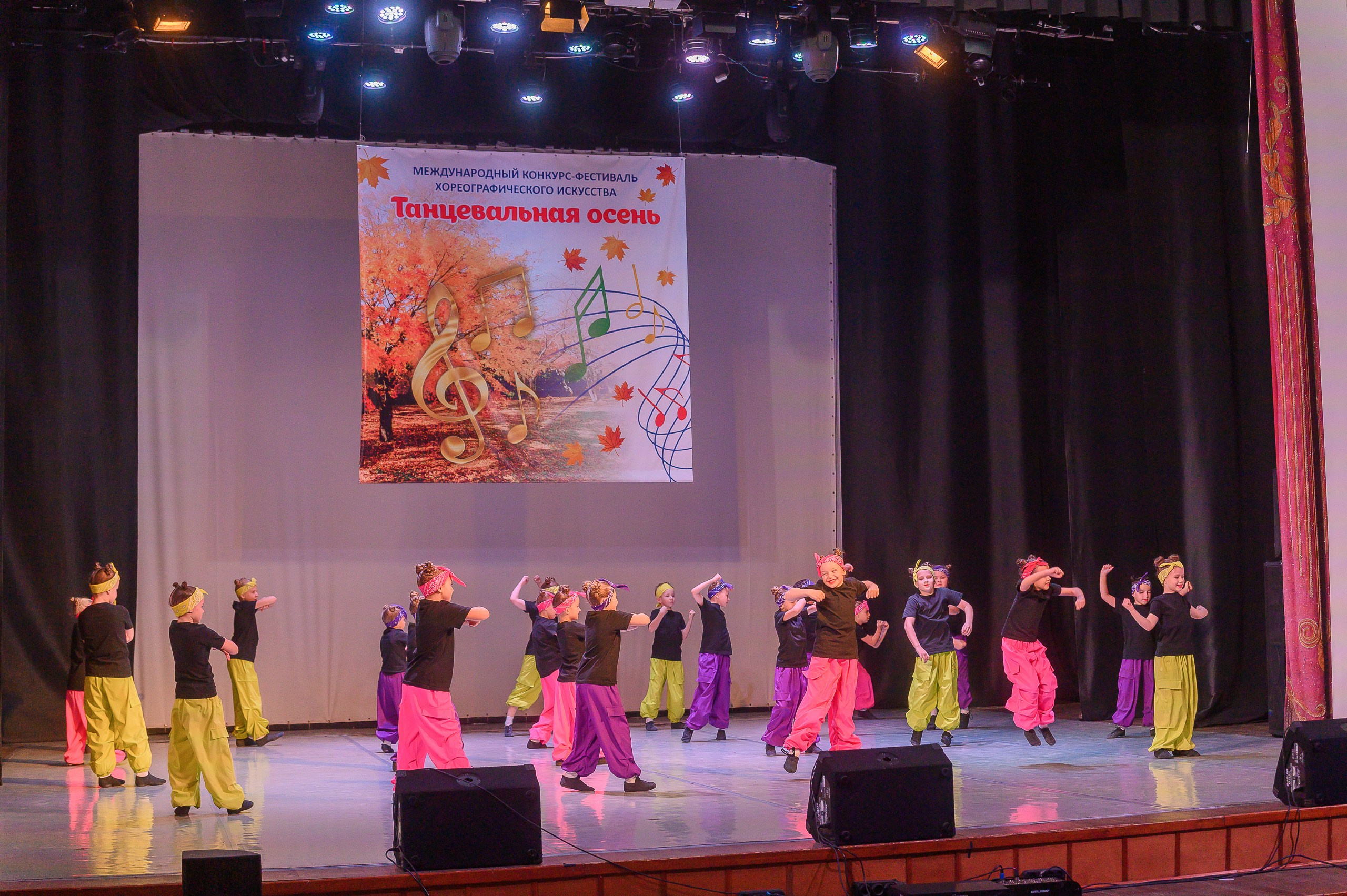 Конкурс «Танцевальная Осень». Фотограф в Кемерово Владислав Шульц